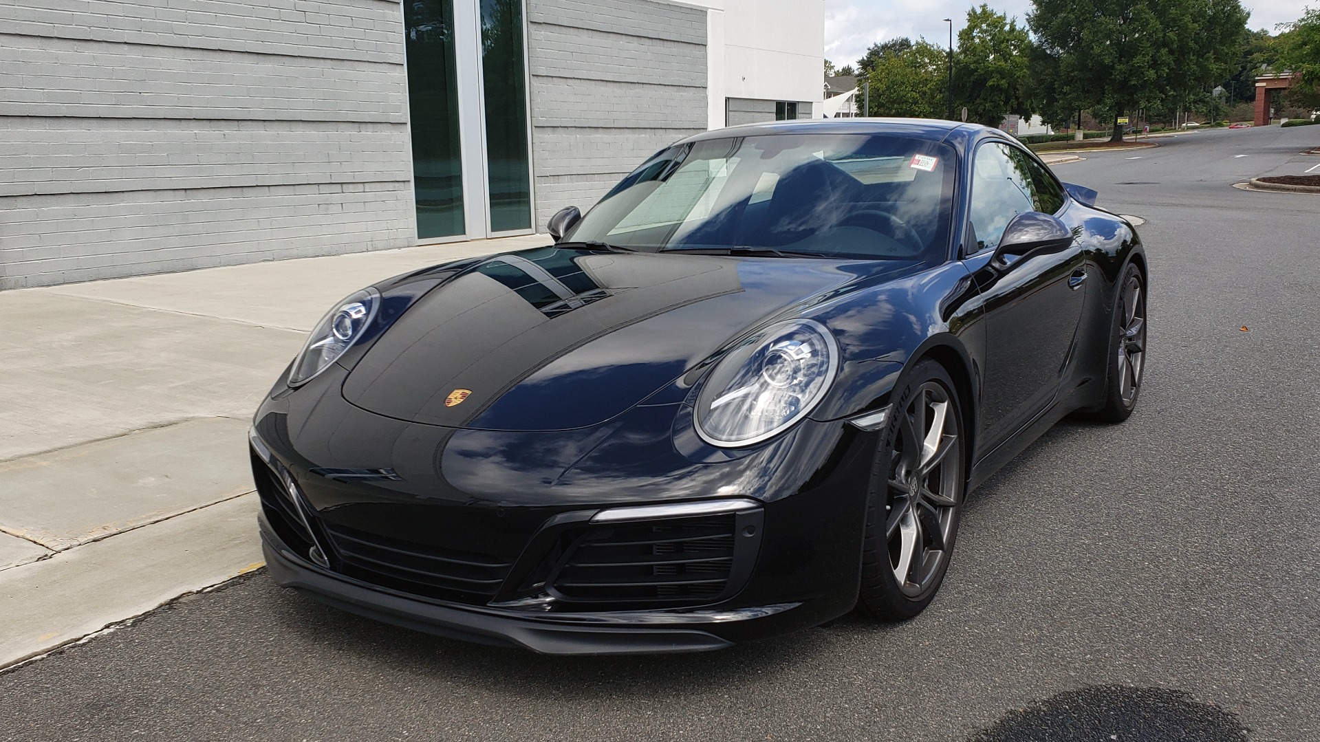 Used 2019 Porsche 911 CARRERA T / 3.0L H6 / MANUAL / PREMIUM / NAV / BOSE / SUNROOF / REARVIEW for sale Sold at Formula Imports in Charlotte NC 28227 4