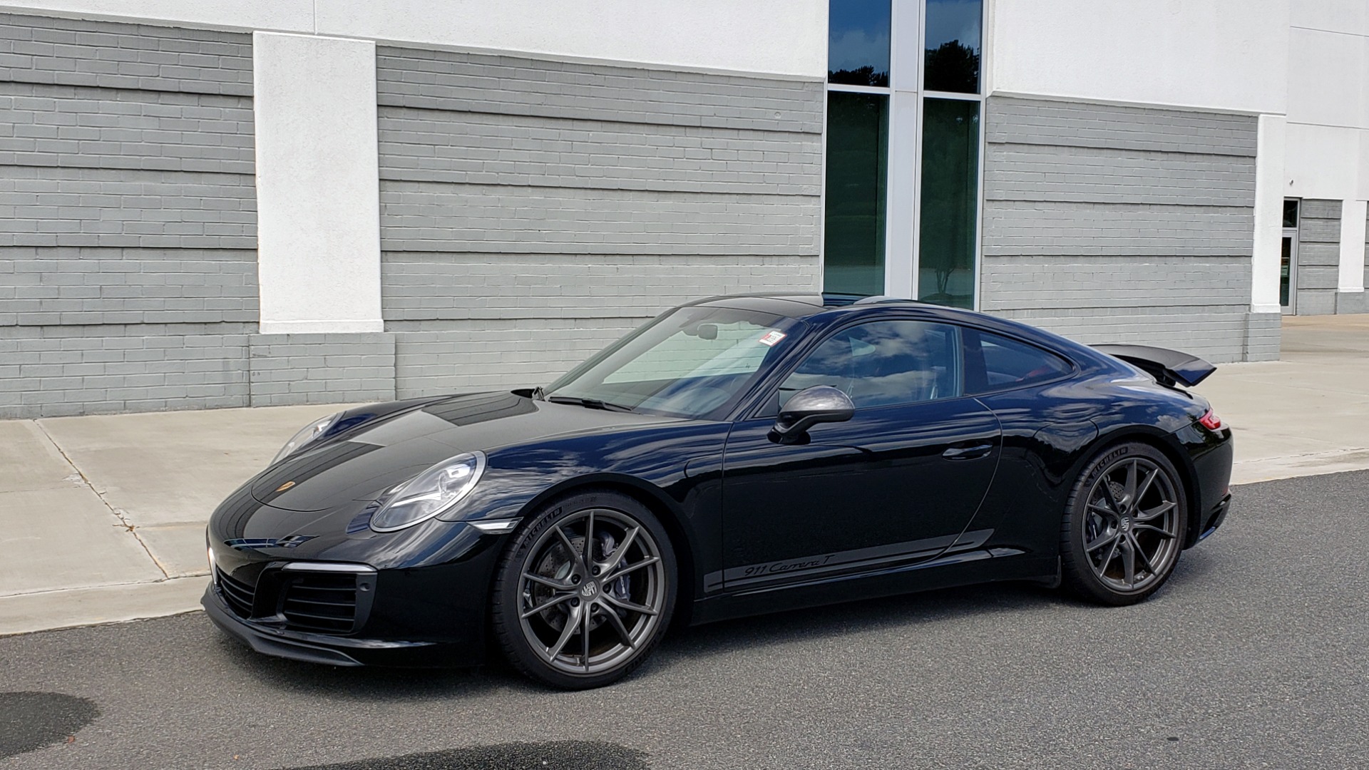 Used 2019 Porsche 911 CARRERA T / 3.0L H6 / MANUAL / PREMIUM / NAV / BOSE / SUNROOF / REARVIEW for sale Sold at Formula Imports in Charlotte NC 28227 5