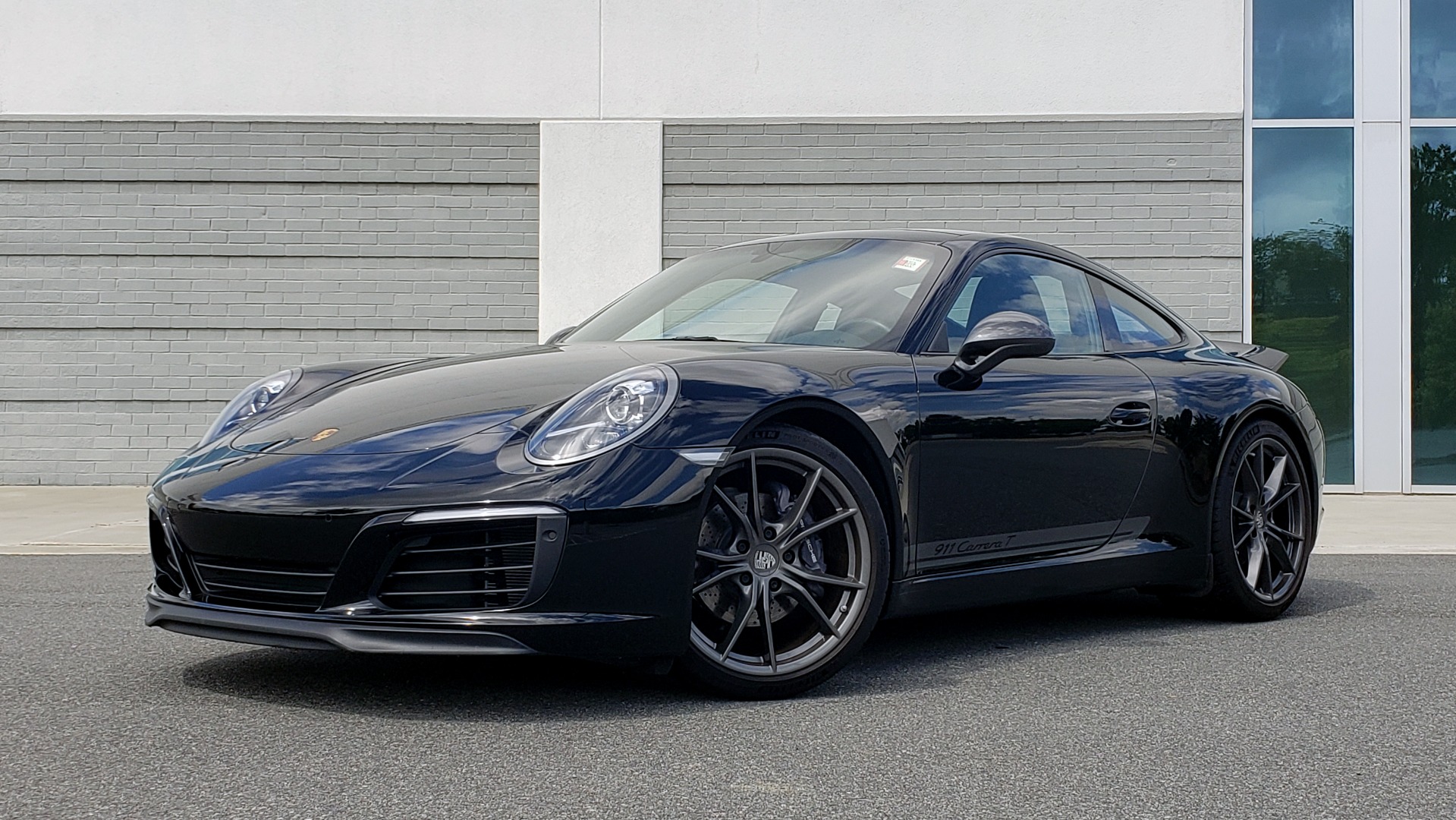 Used 2019 Porsche 911 CARRERA T / 3.0L H6 / MANUAL / PREMIUM / NAV / BOSE / SUNROOF / REARVIEW for sale Sold at Formula Imports in Charlotte NC 28227 1