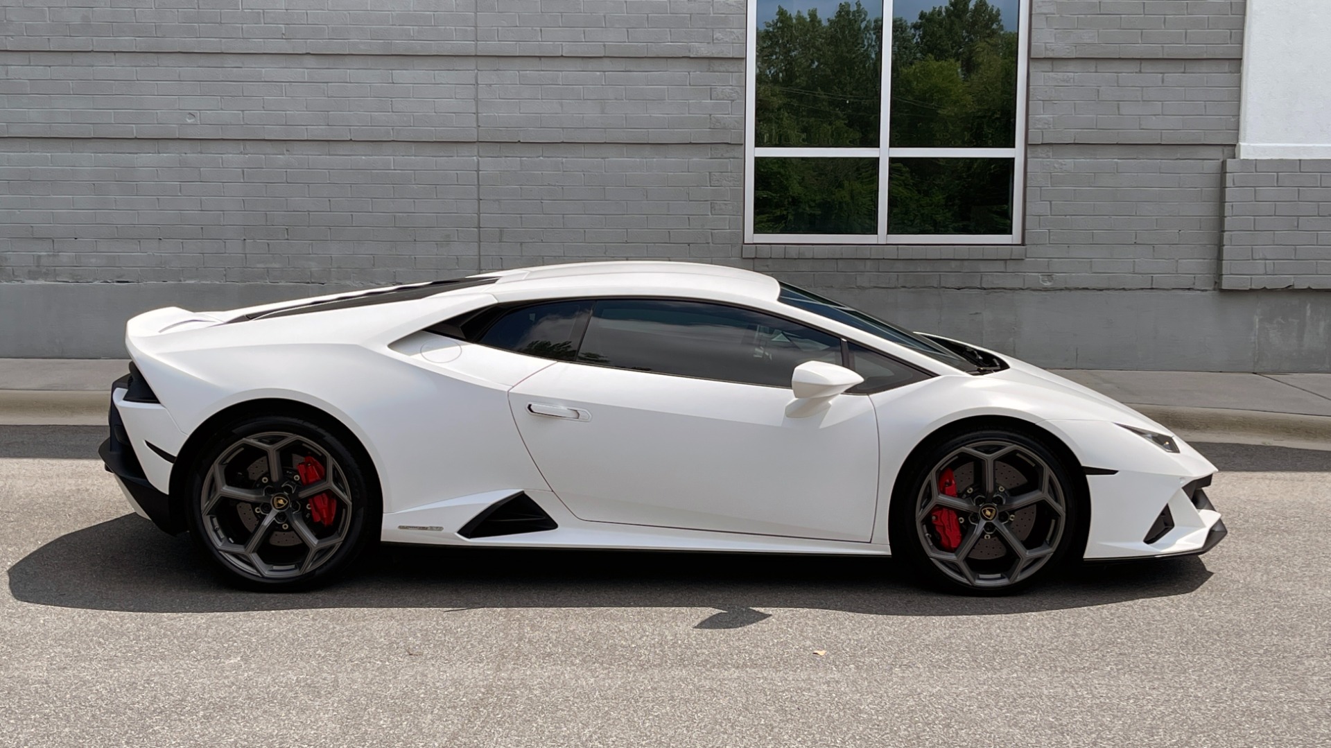 Used 2020 Lamborghini HURACAN EVO LP640-4 5.2L V10 630HP / 7-SPD AUTO / AWD / NAVIGATION / CAMERA for sale Sold at Formula Imports in Charlotte NC 28227 15