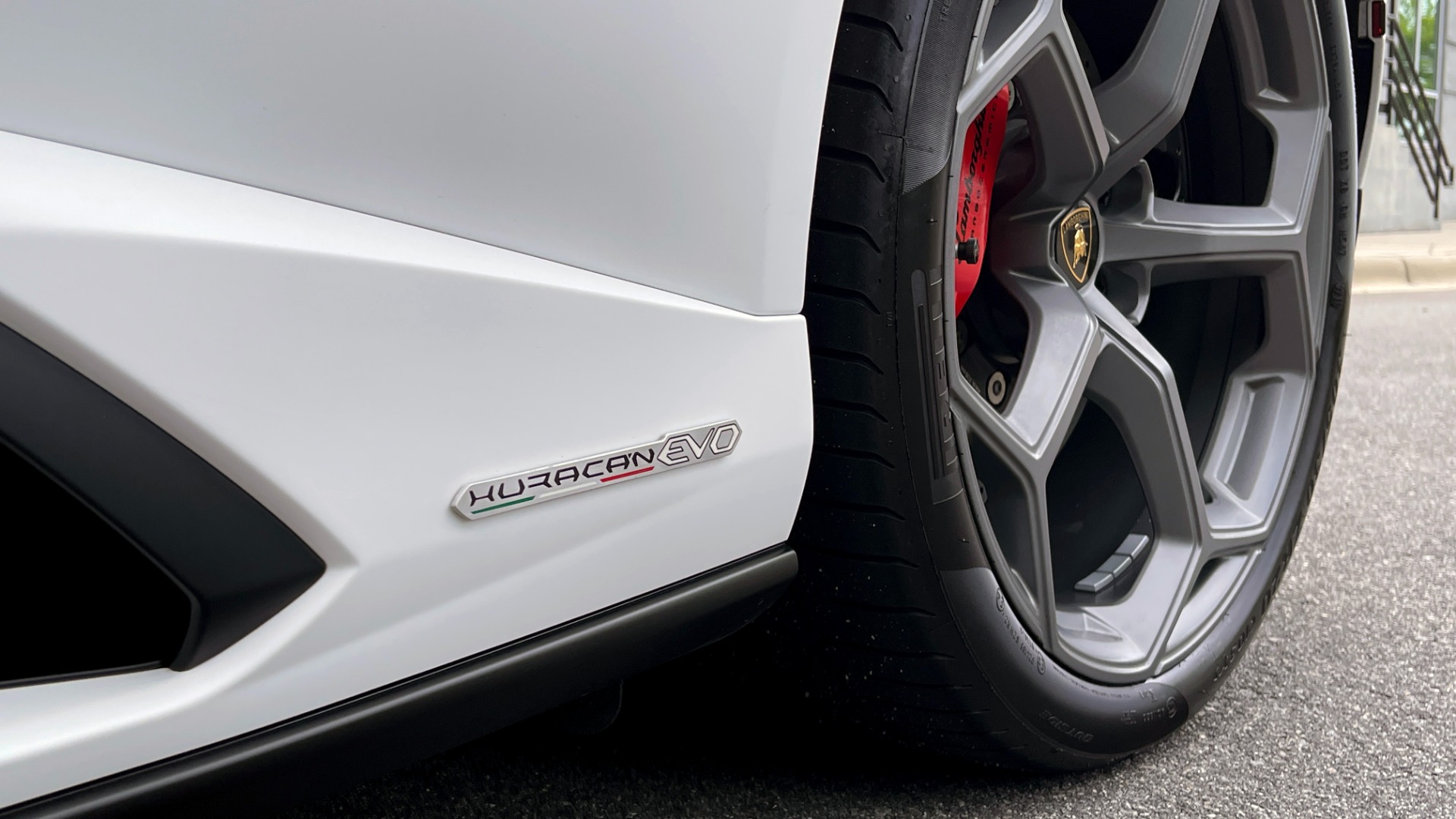 Used 2020 Lamborghini HURACAN EVO LP640-4 5.2L V10 630HP / 7-SPD AUTO / AWD / NAVIGATION / CAMERA for sale Sold at Formula Imports in Charlotte NC 28227 16