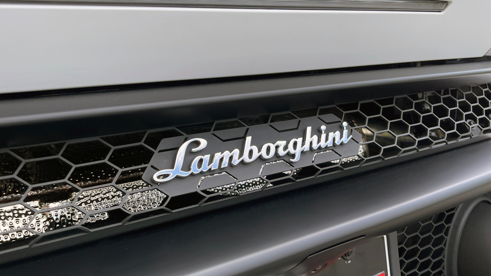 Used 2020 Lamborghini HURACAN EVO LP640-4 5.2L V10 630HP / 7-SPD AUTO / AWD / NAVIGATION / CAMERA for sale Sold at Formula Imports in Charlotte NC 28227 31
