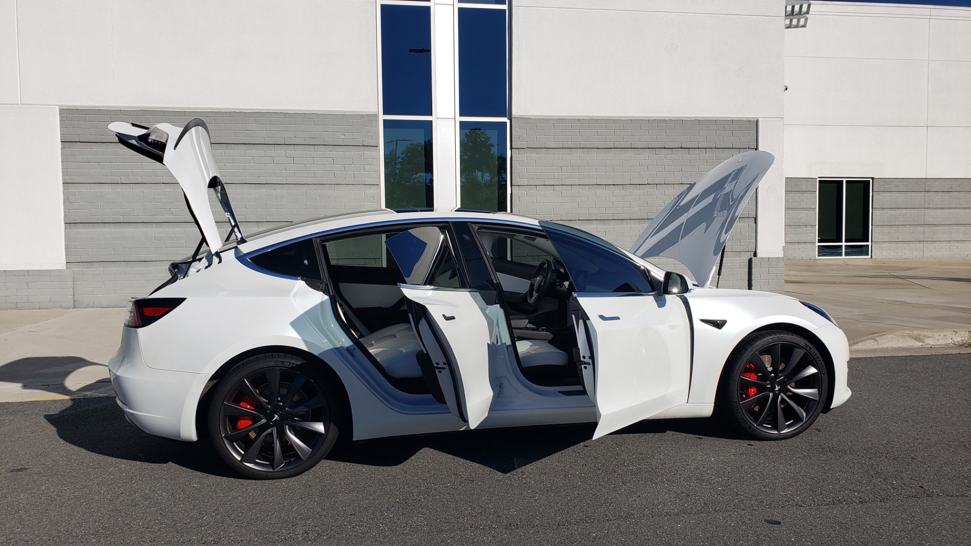 Used 2020 Tesla MODEL 3 PERFORMANCE / AWD / NAV / DUAL-SUNROOF / RERVIEW for sale Sold at Formula Imports in Charlotte NC 28227 12
