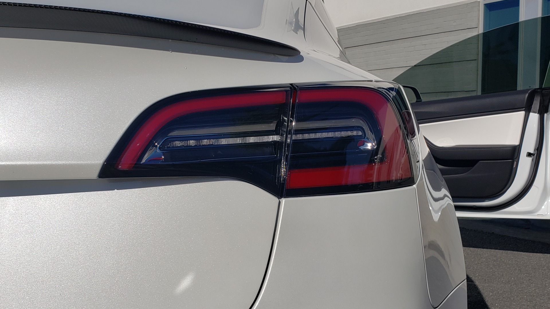 Used 2020 Tesla MODEL 3 PERFORMANCE / AWD / NAV / DUAL-SUNROOF / RERVIEW for sale Sold at Formula Imports in Charlotte NC 28227 33