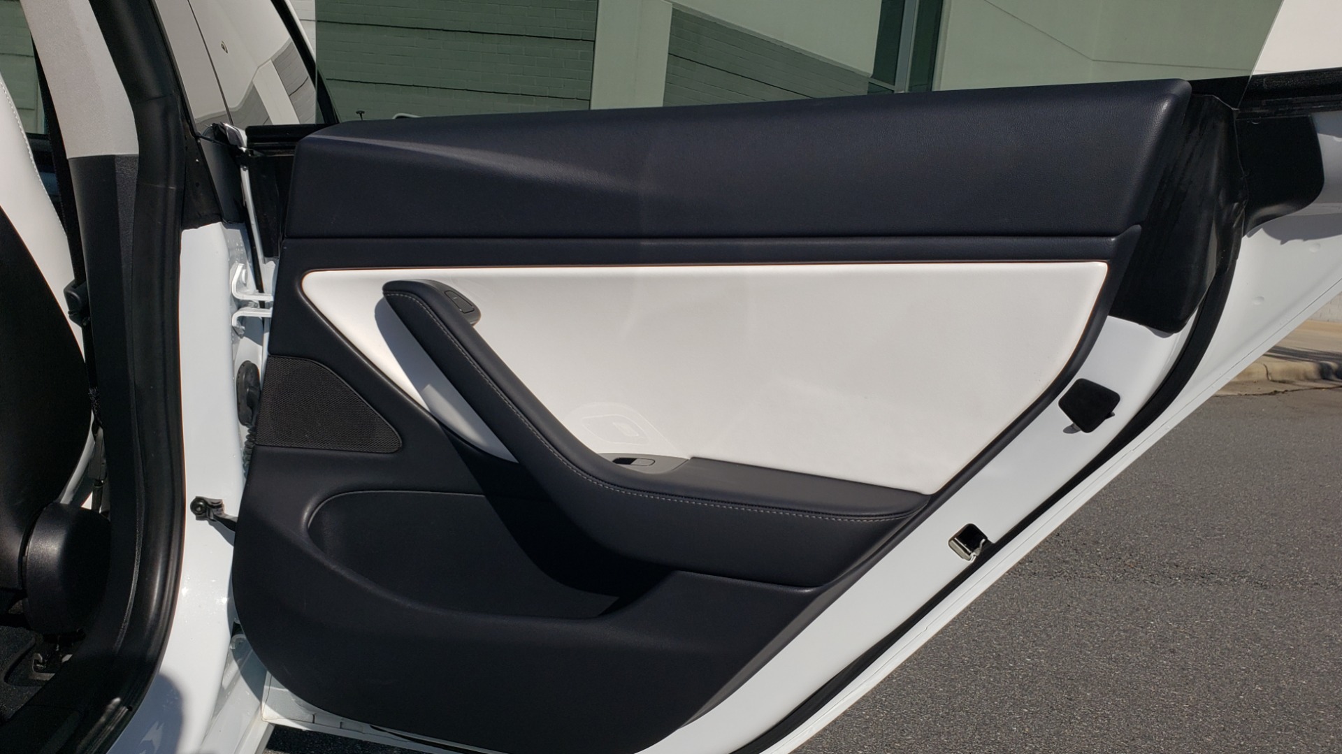 Used 2020 Tesla MODEL 3 PERFORMANCE / AWD / NAV / DUAL-SUNROOF / RERVIEW for sale Sold at Formula Imports in Charlotte NC 28227 61
