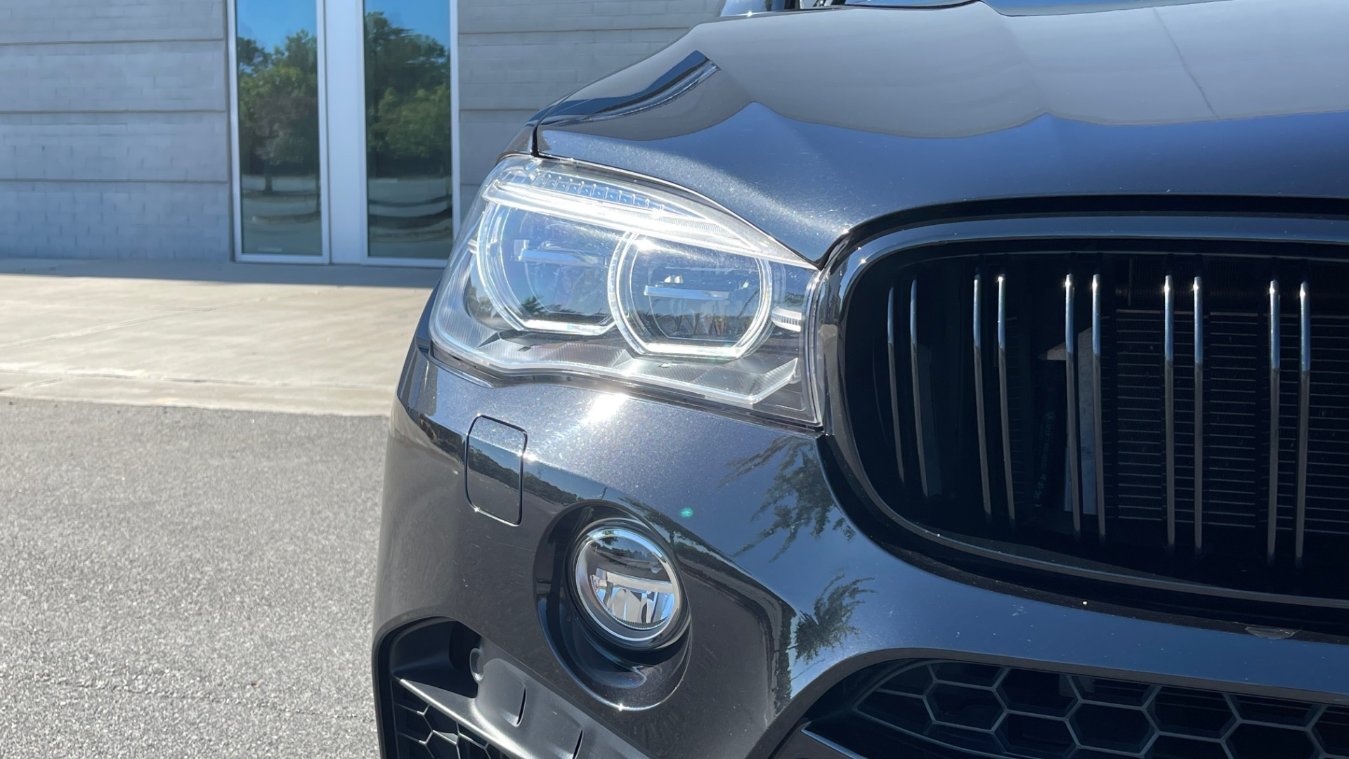 Used 2018 BMW X5 M EXECUTIVE PKG / NAV / SUNROOF / BLIND SPOT / LANE DEPART / CAMERAS for sale Sold at Formula Imports in Charlotte NC 28227 11
