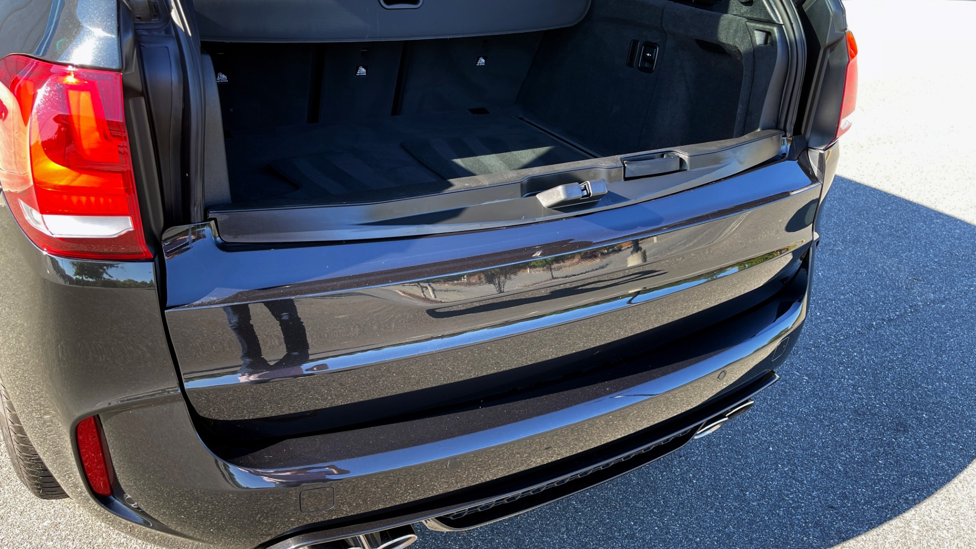 Used 2018 BMW X5 M EXECUTIVE PKG / NAV / SUNROOF / BLIND SPOT / LANE DEPART / CAMERAS for sale Sold at Formula Imports in Charlotte NC 28227 19