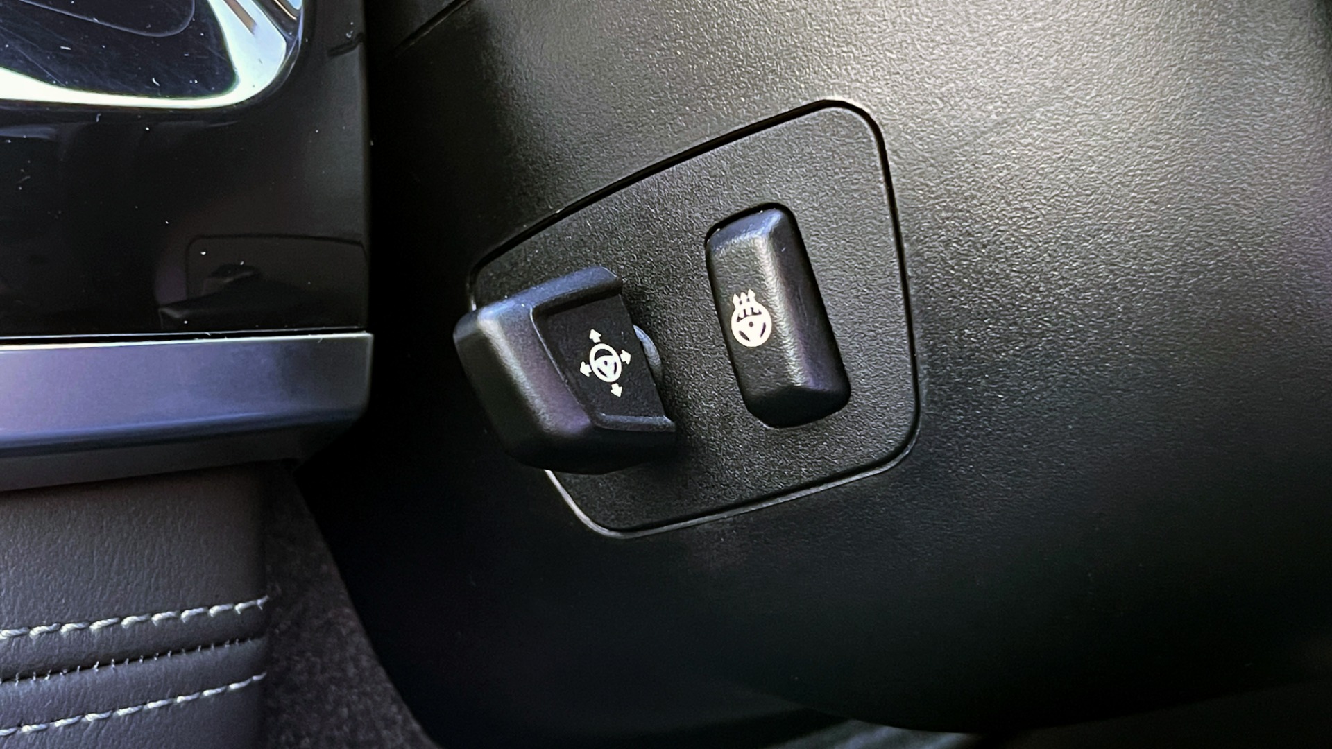 Used 2018 BMW X5 M EXECUTIVE PKG / NAV / SUNROOF / BLIND SPOT / LANE DEPART / CAMERAS for sale Sold at Formula Imports in Charlotte NC 28227 37