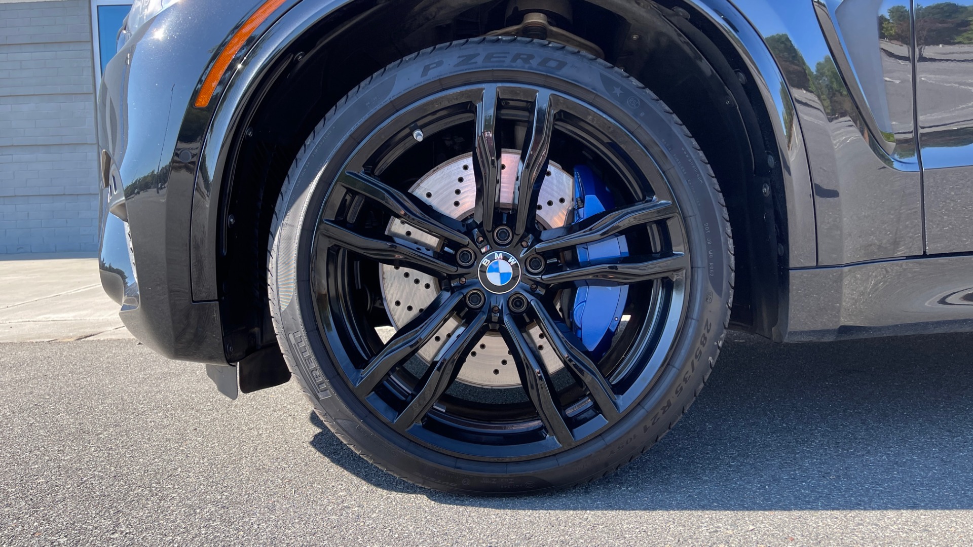 Used 2018 BMW X5 M EXECUTIVE PKG / NAV / SUNROOF / BLIND SPOT / LANE DEPART / CAMERAS for sale Sold at Formula Imports in Charlotte NC 28227 66