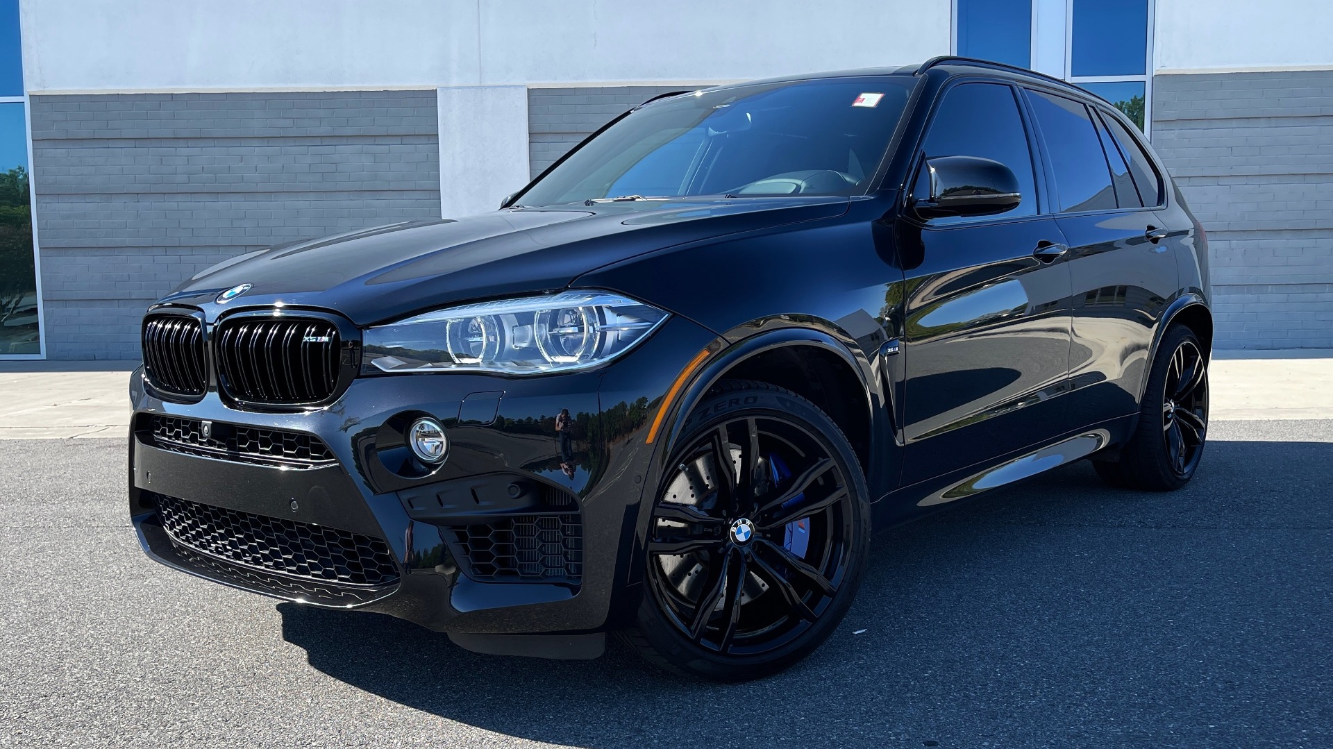 Used 2018 BMW X5 M EXECUTIVE PKG / NAV / SUNROOF / BLIND SPOT / LANE DEPART / CAMERAS for sale Sold at Formula Imports in Charlotte NC 28227 1