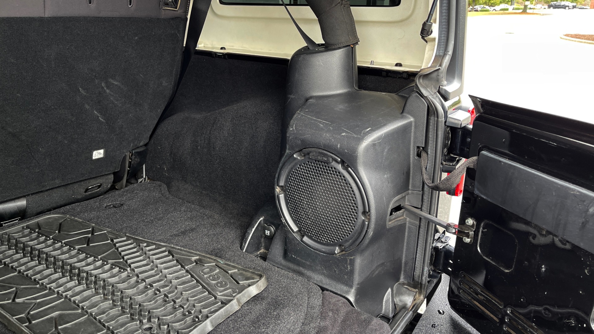 Used 2013 Jeep WRANGLER UNLIMITED RUBICON 4X4 / 3.6L V6 / 6-SPD MAN / DUAL-TOP / AIR COND for sale Sold at Formula Imports in Charlotte NC 28227 26