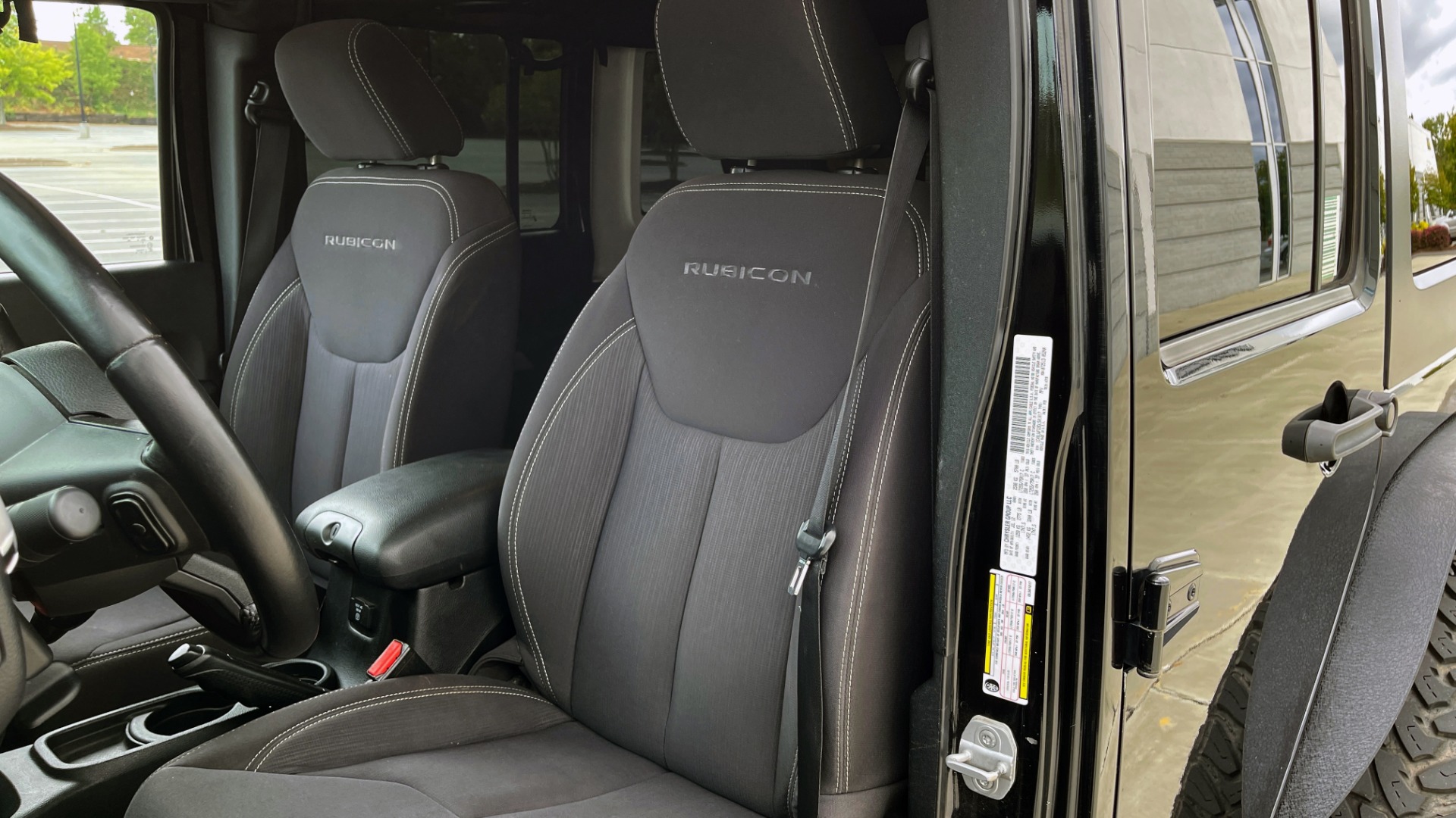 Used 2013 Jeep WRANGLER UNLIMITED RUBICON 4X4 / 3.6L V6 / 6-SPD MAN / DUAL-TOP / AIR COND for sale Sold at Formula Imports in Charlotte NC 28227 37
