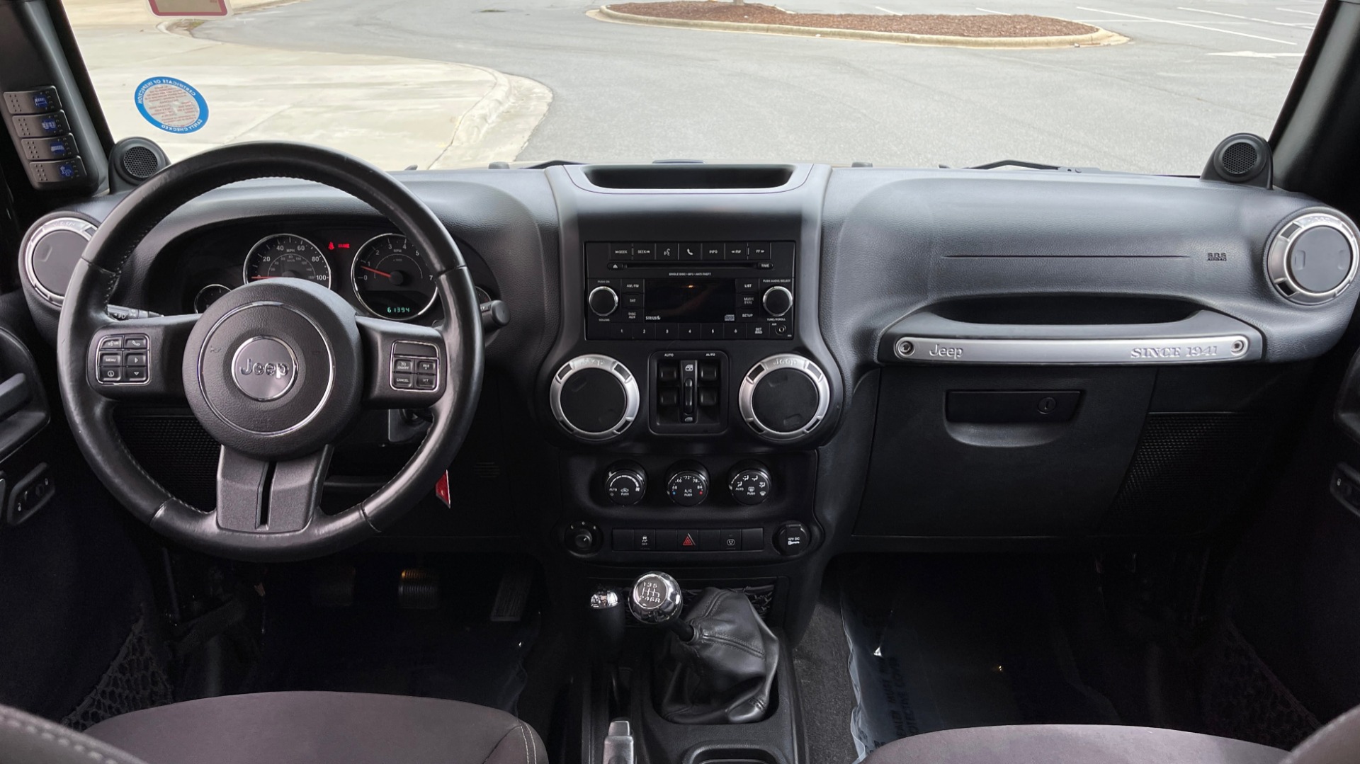 Used 2013 Jeep WRANGLER UNLIMITED RUBICON 4X4 / 3.6L V6 / 6-SPD MAN / DUAL-TOP / AIR COND for sale Sold at Formula Imports in Charlotte NC 28227 59