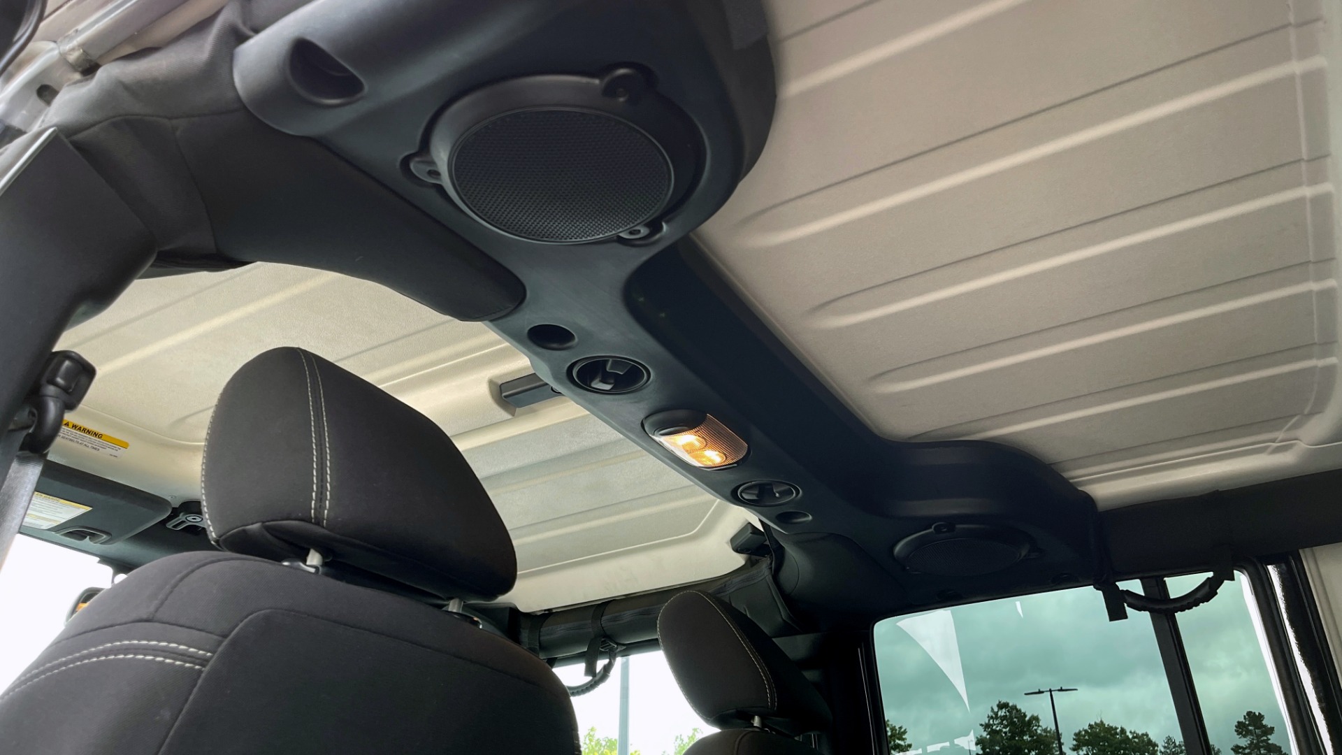 Used 2013 Jeep WRANGLER UNLIMITED RUBICON 4X4 / 3.6L V6 / 6-SPD MAN / DUAL-TOP / AIR COND for sale Sold at Formula Imports in Charlotte NC 28227 60