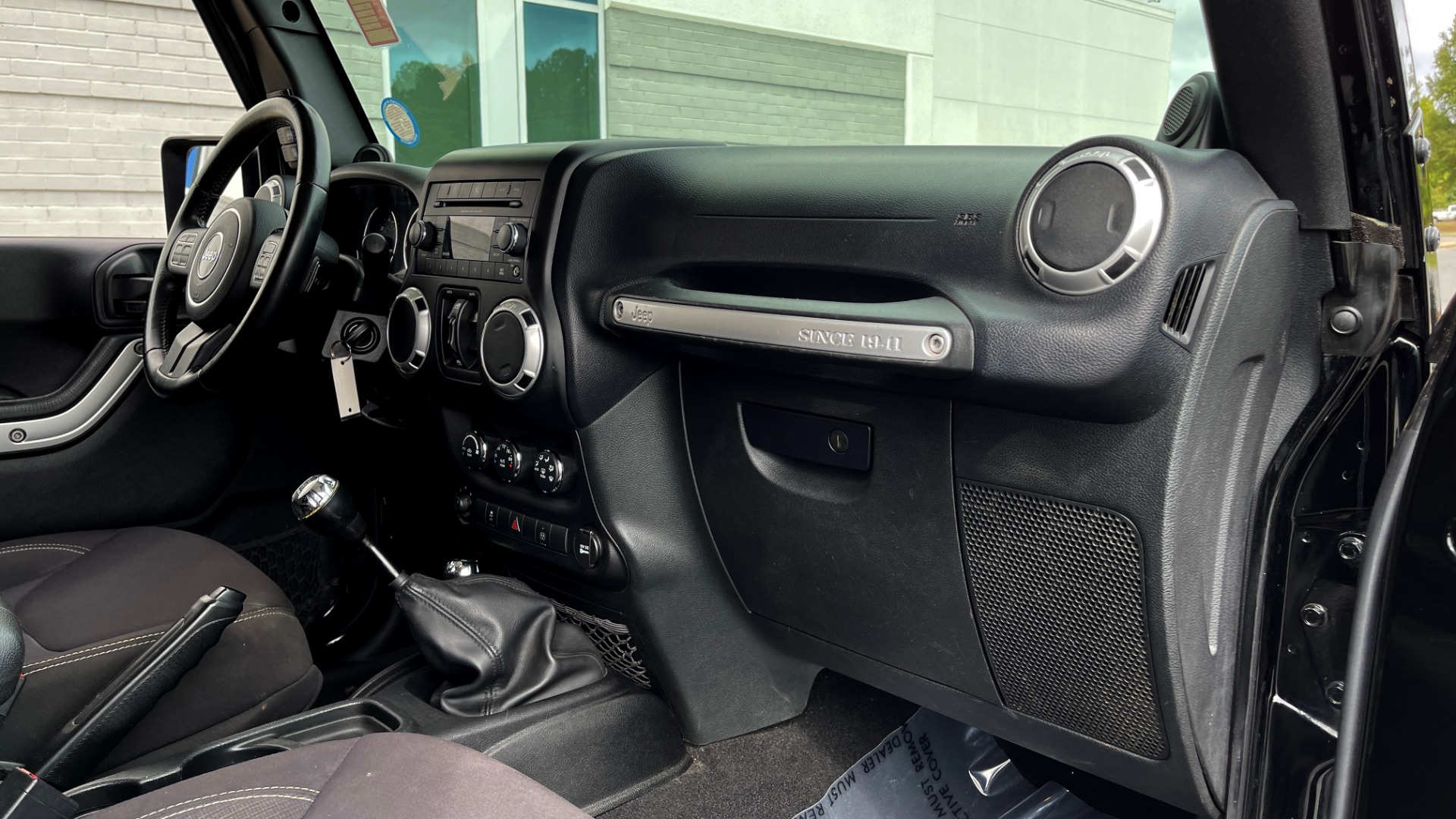 Used 2013 Jeep WRANGLER UNLIMITED RUBICON 4X4 / 3.6L V6 / 6-SPD MAN / DUAL-TOP / AIR COND for sale Sold at Formula Imports in Charlotte NC 28227 67