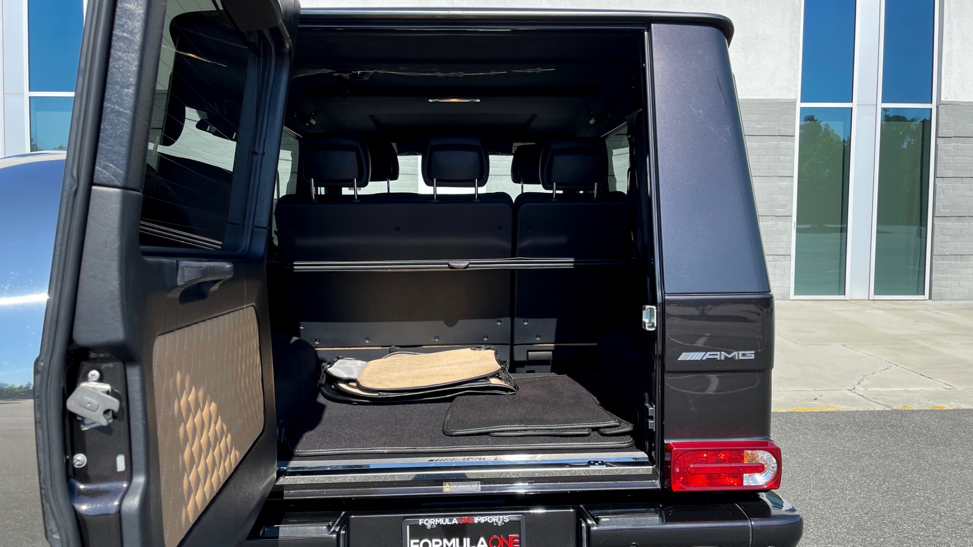 Used 2014 Mercedes-Benz G-CLASS G 63 AMG / DISGNO LEATHER / NAV / SUNROOF / REARVIEW for sale Sold at Formula Imports in Charlotte NC 28227 17