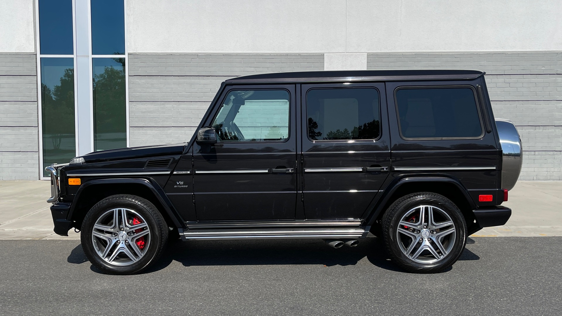 Used 2014 Mercedes-Benz G-CLASS G 63 AMG / DISGNO LEATHER / NAV / SUNROOF / REARVIEW for sale Sold at Formula Imports in Charlotte NC 28227 3