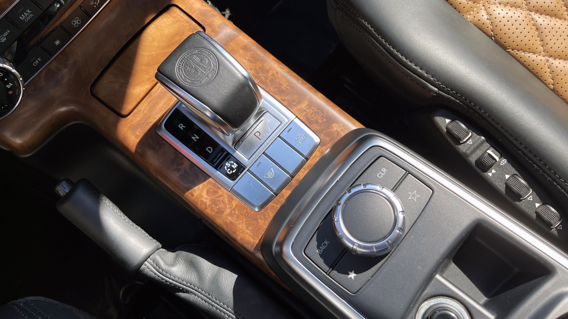 Used 2014 Mercedes-Benz G-CLASS G 63 AMG / DISGNO LEATHER / NAV / SUNROOF / REARVIEW for sale Sold at Formula Imports in Charlotte NC 28227 39