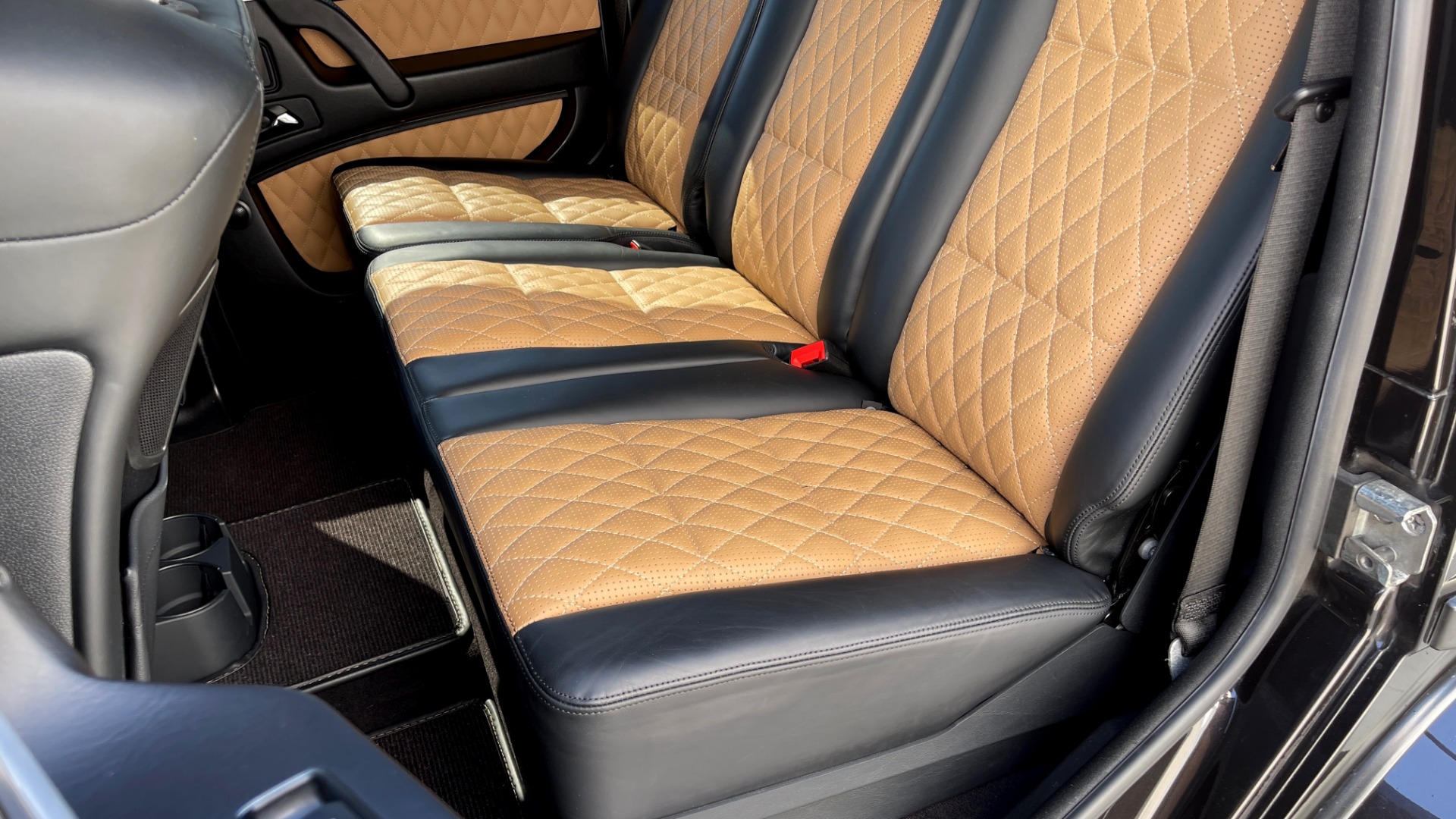 Used 2014 Mercedes-Benz G-CLASS G 63 AMG / DISGNO LEATHER / NAV / SUNROOF / REARVIEW for sale Sold at Formula Imports in Charlotte NC 28227 50