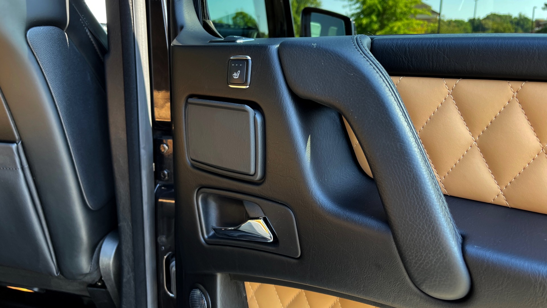 Used 2014 Mercedes-Benz G-CLASS G 63 AMG / DISGNO LEATHER / NAV / SUNROOF / REARVIEW for sale Sold at Formula Imports in Charlotte NC 28227 56
