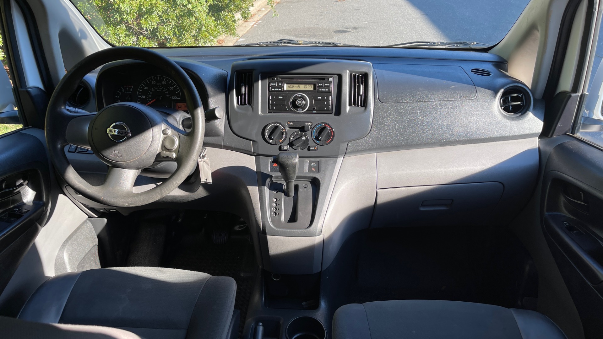 Used 2015 Nissan NV200 SV / WORK VAN / EXTERIOR APPEARANCE PKG / ROOF RACK for sale Sold at Formula Imports in Charlotte NC 28227 25