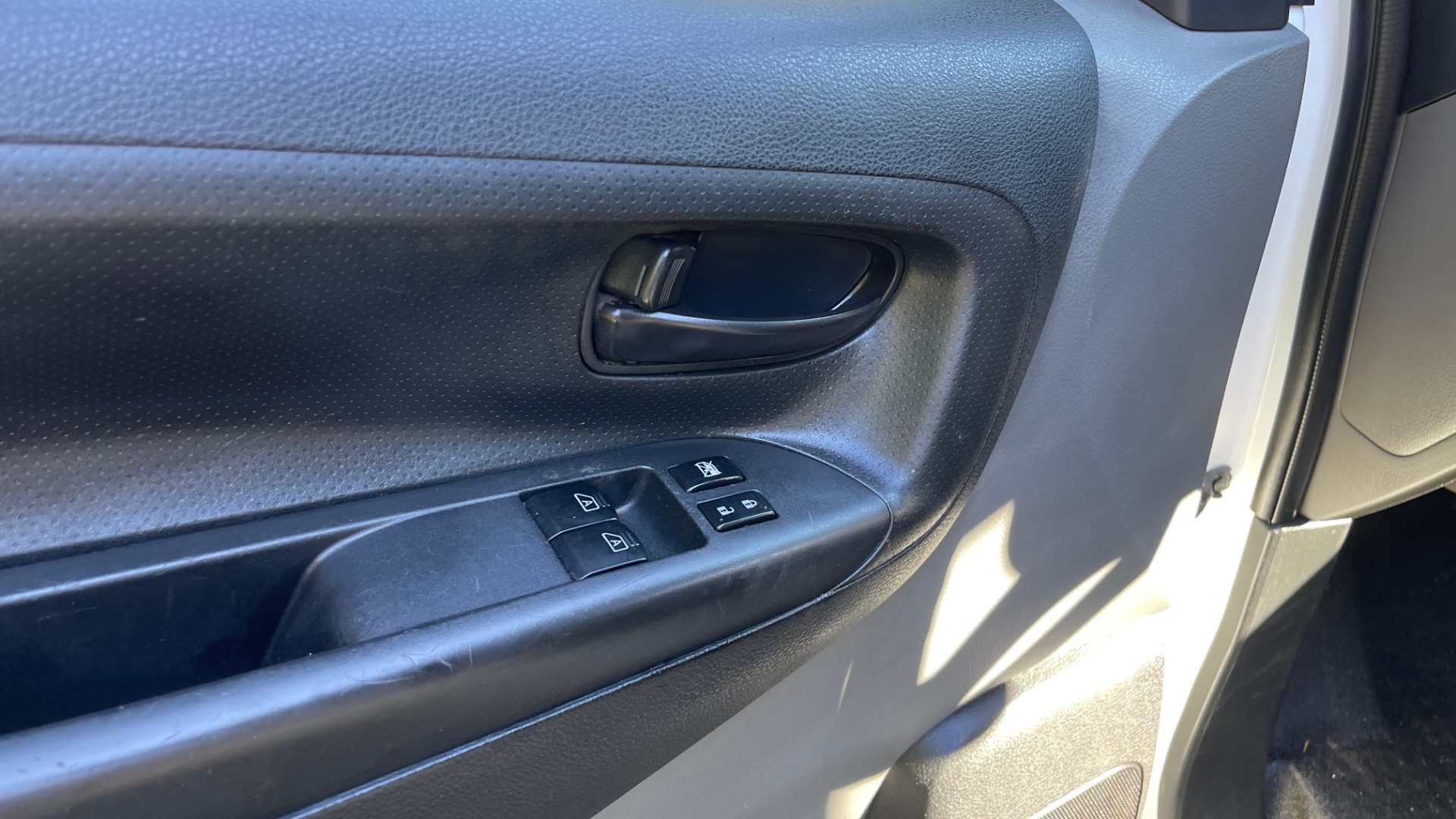 Used 2015 Nissan NV200 SV / WORK VAN / EXTERIOR APPEARANCE PKG / ROOF RACK for sale Sold at Formula Imports in Charlotte NC 28227 28