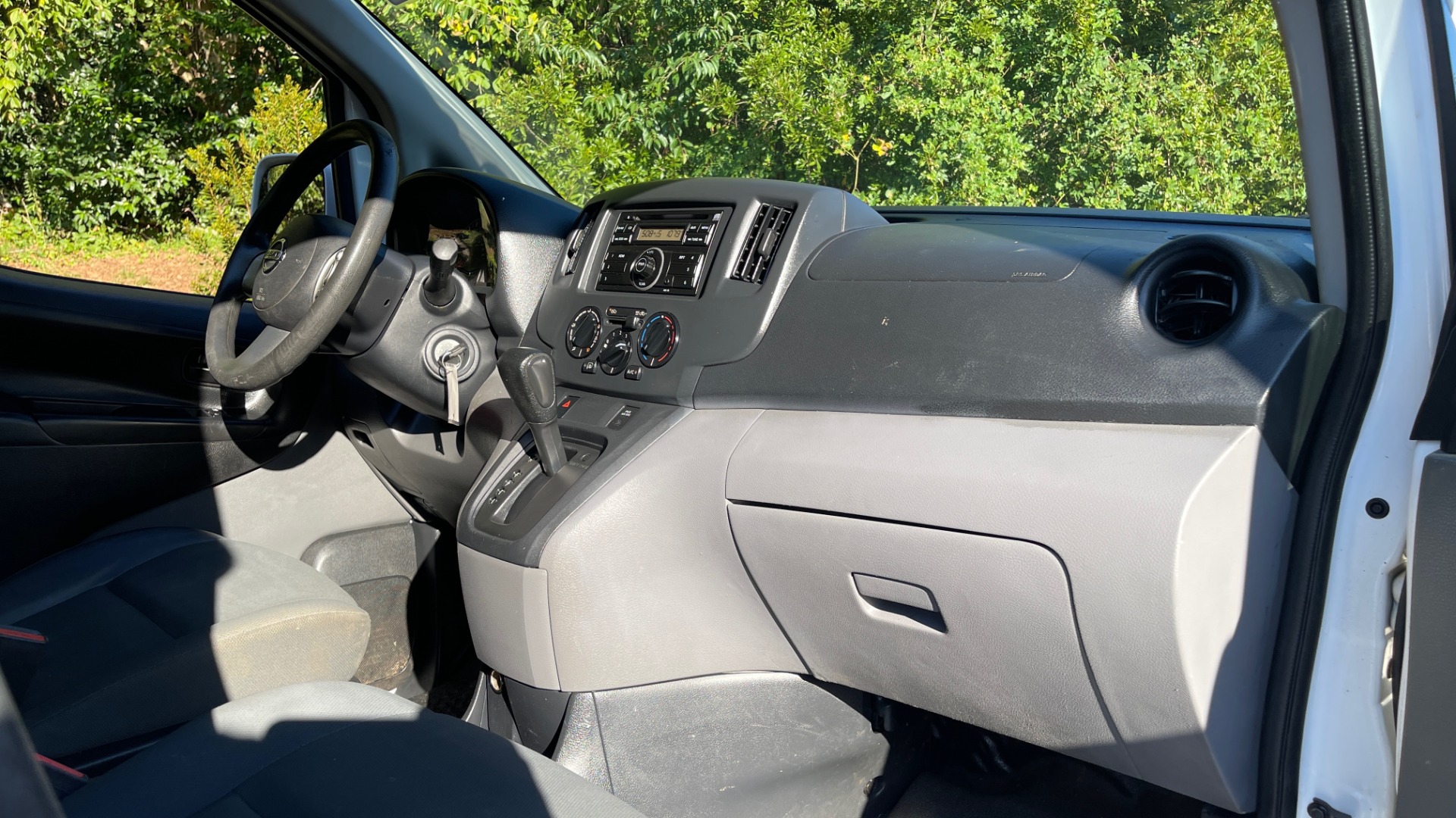 Used 2015 Nissan NV200 SV / WORK VAN / EXTERIOR APPEARANCE PKG / ROOF RACK for sale Sold at Formula Imports in Charlotte NC 28227 44