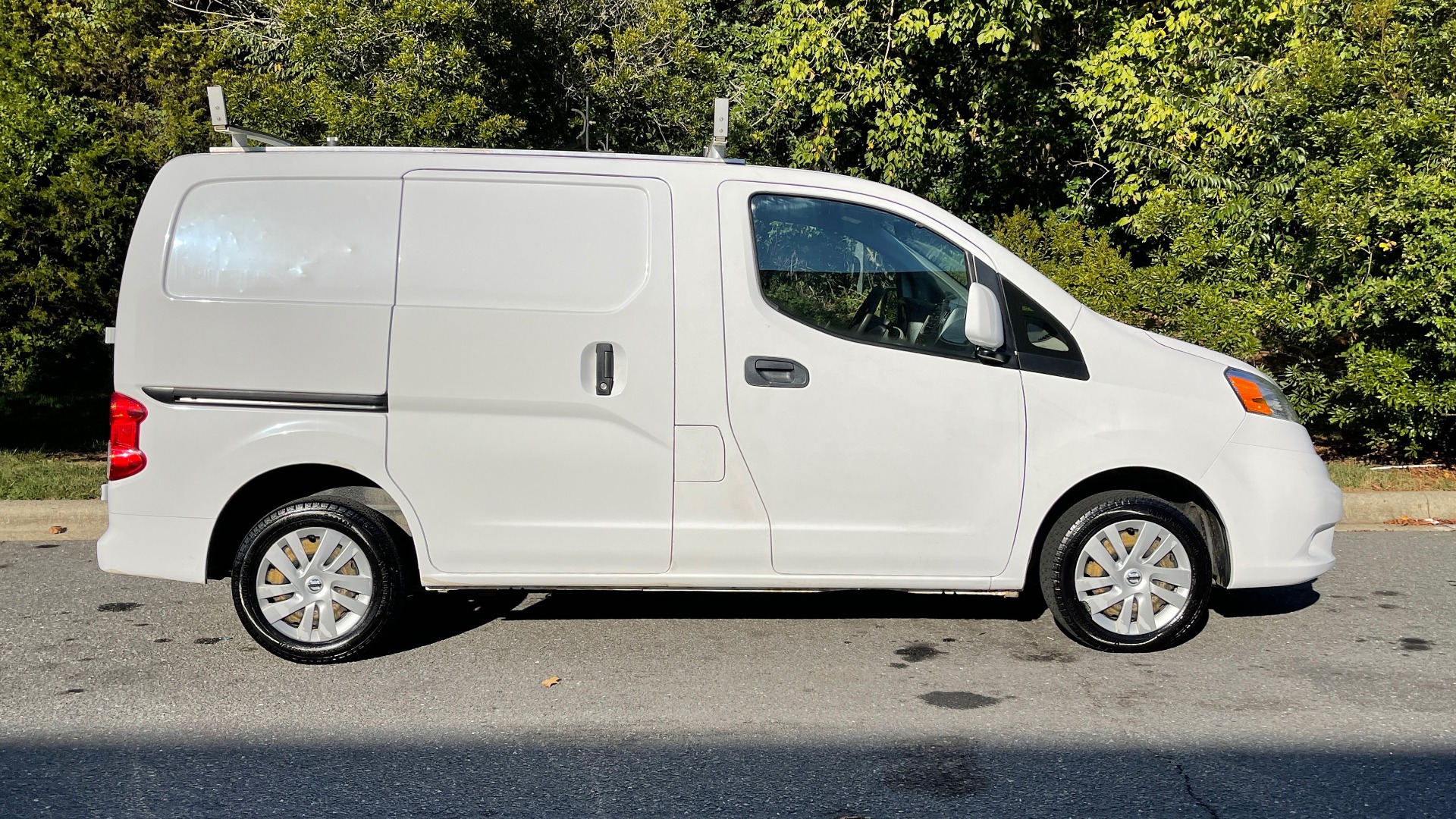 Used 2015 Nissan NV200 SV / WORK VAN / EXTERIOR APPEARANCE PKG / ROOF RACK for sale Sold at Formula Imports in Charlotte NC 28227 5
