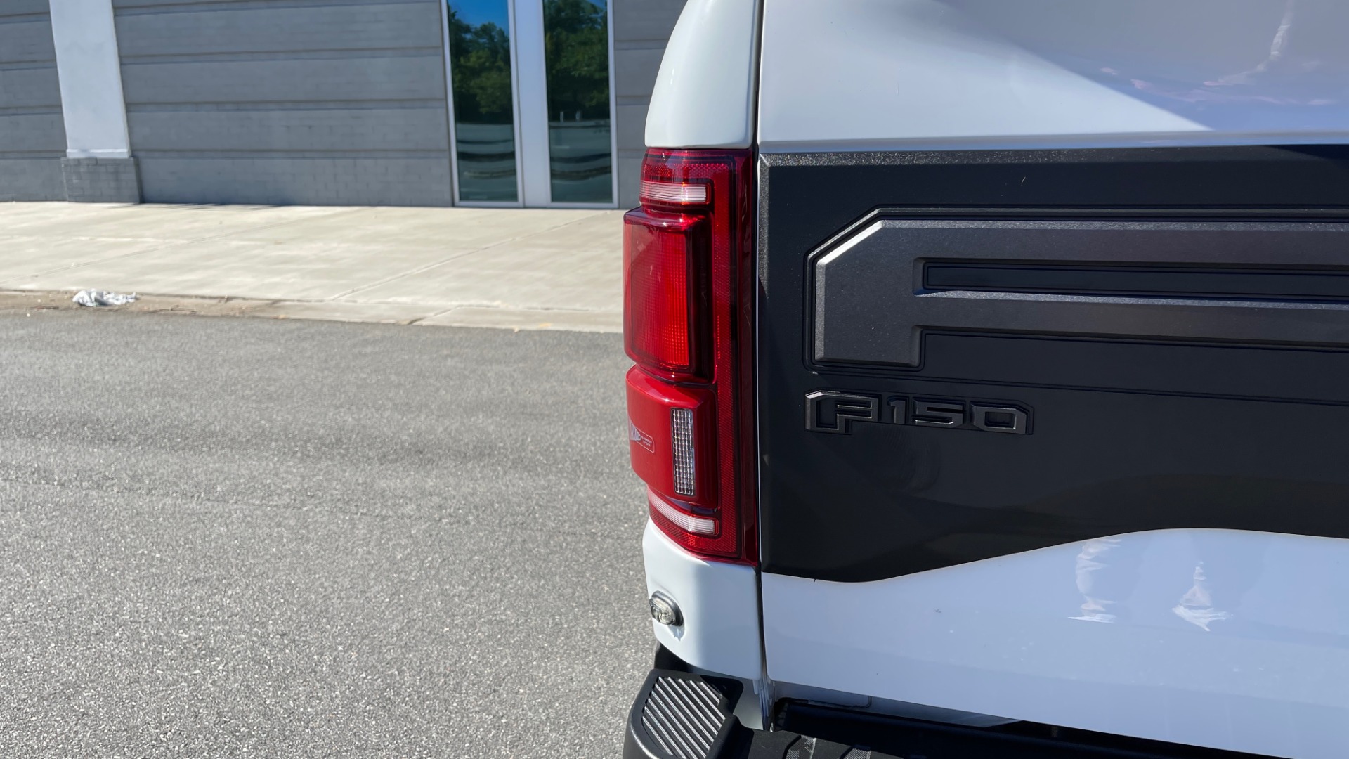 Used 2019 Ford F-150 RAPTOR 4X4 SUPERCREW / NAV / BLIS / B&O SND / REMOTE START / REARVIEW for sale Sold at Formula Imports in Charlotte NC 28227 18