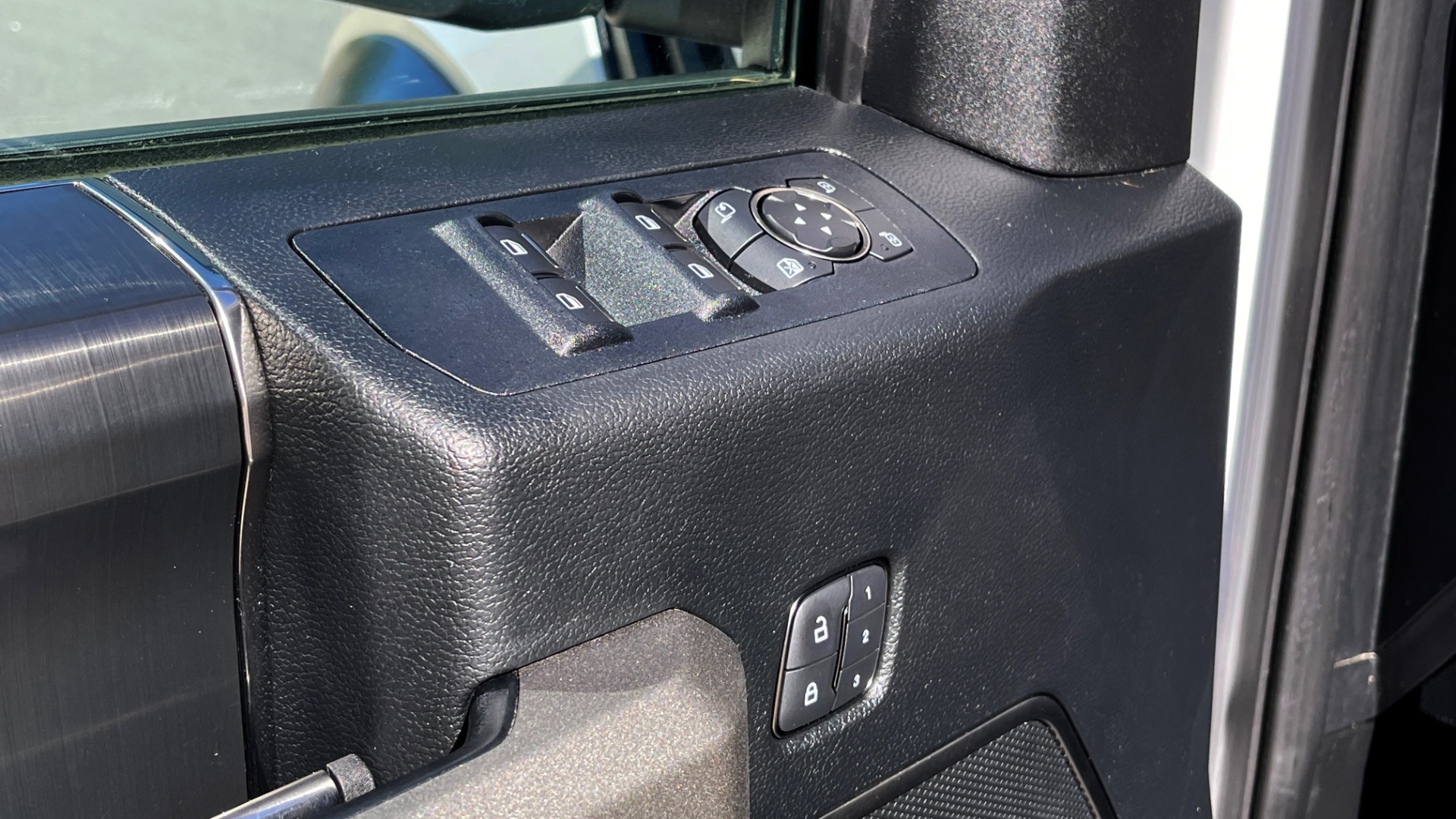 Used 2019 Ford F-150 RAPTOR 4X4 SUPERCREW / NAV / BLIS / B&O SND / REMOTE START / REARVIEW for sale Sold at Formula Imports in Charlotte NC 28227 33