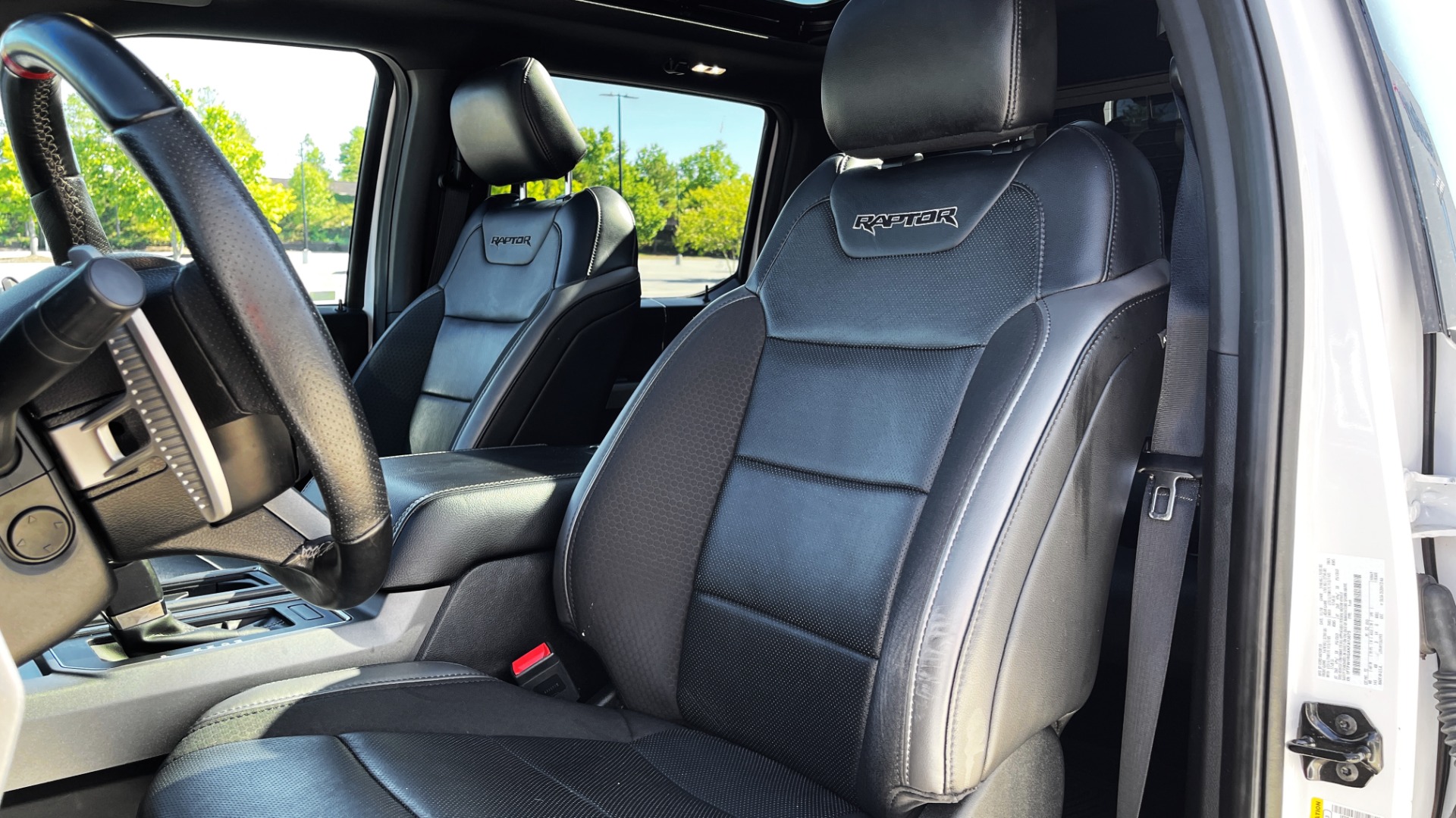 Used 2019 Ford F-150 RAPTOR 4X4 SUPERCREW / NAV / BLIS / B&O SND / REMOTE START / REARVIEW for sale Sold at Formula Imports in Charlotte NC 28227 36