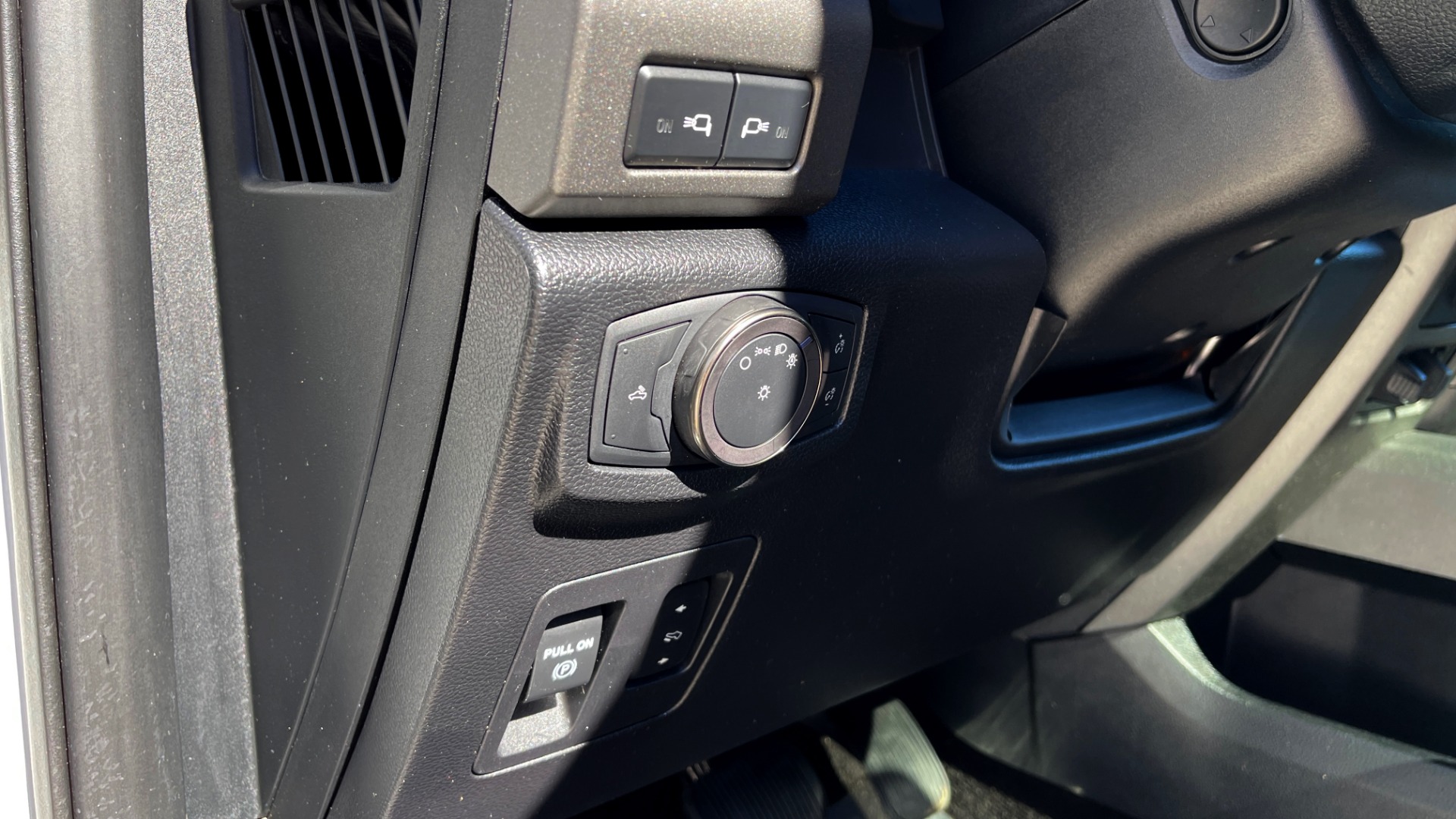 Used 2019 Ford F-150 RAPTOR 4X4 SUPERCREW / NAV / BLIS / B&O SND / REMOTE START / REARVIEW for sale Sold at Formula Imports in Charlotte NC 28227 39