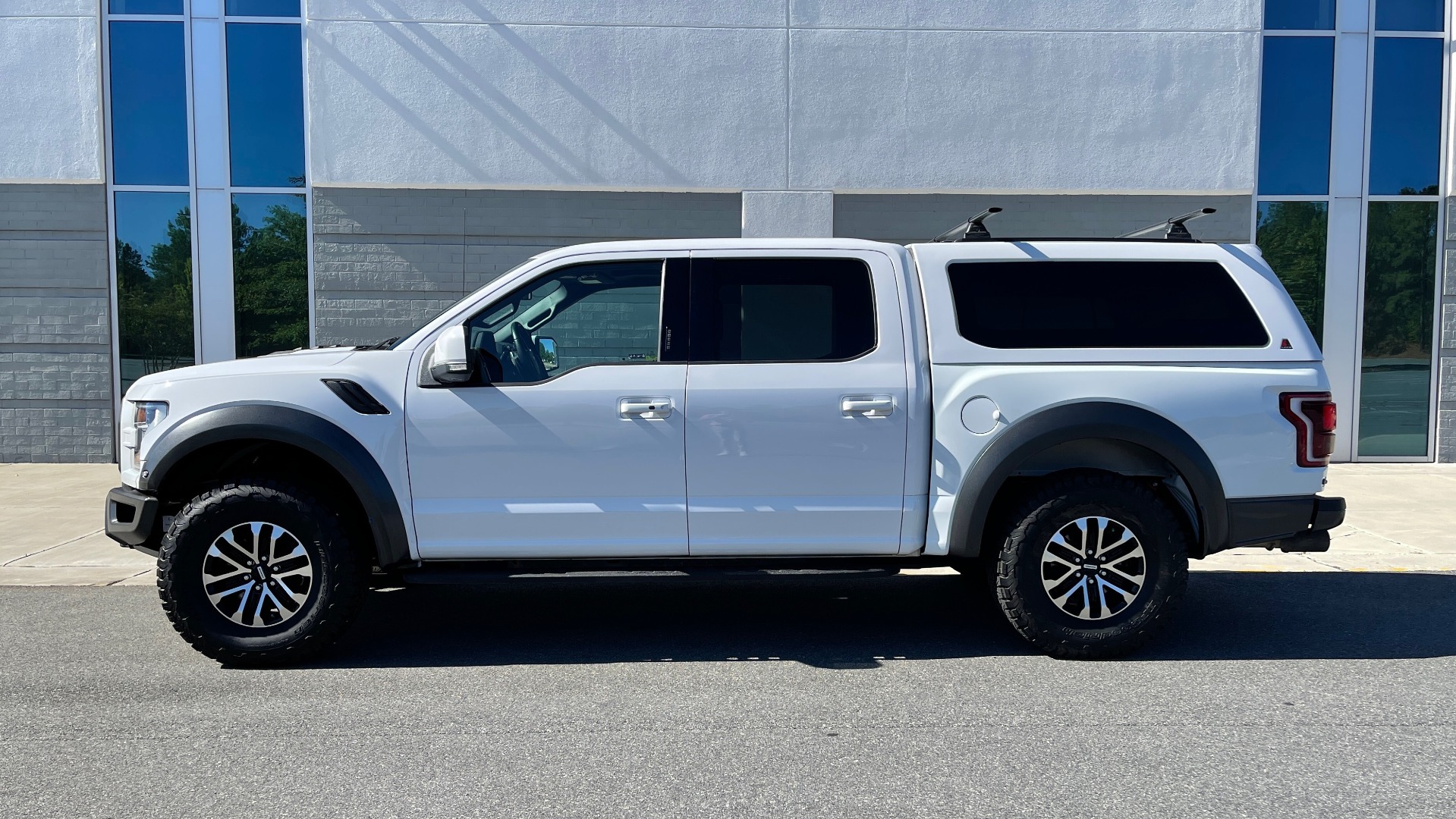 Used 2019 Ford F-150 RAPTOR 4X4 SUPERCREW / NAV / BLIS / B&O SND / REMOTE START / REARVIEW for sale Sold at Formula Imports in Charlotte NC 28227 4