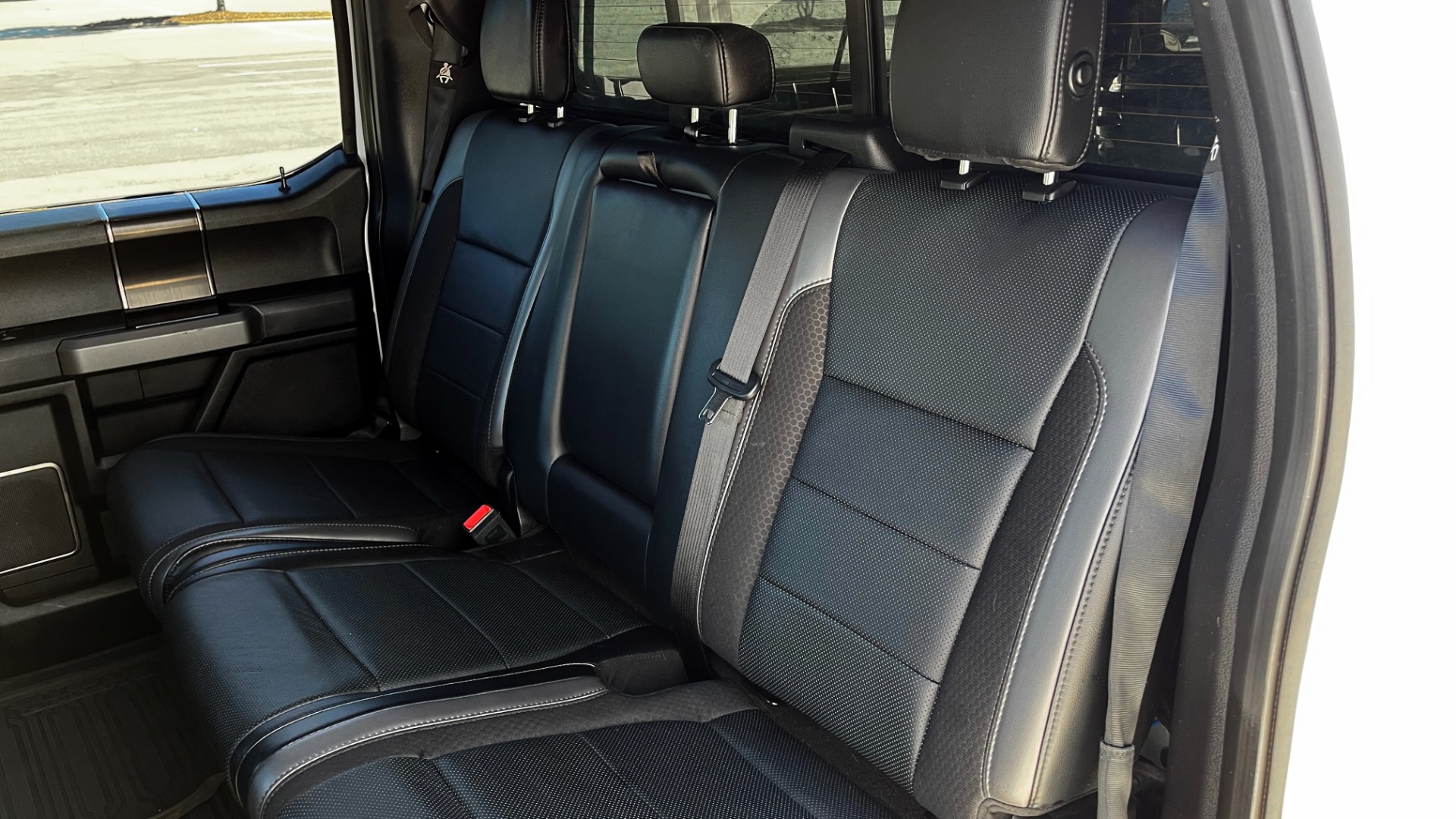 Used 2019 Ford F-150 RAPTOR 4X4 SUPERCREW / NAV / BLIS / B&O SND / REMOTE START / REARVIEW for sale Sold at Formula Imports in Charlotte NC 28227 60