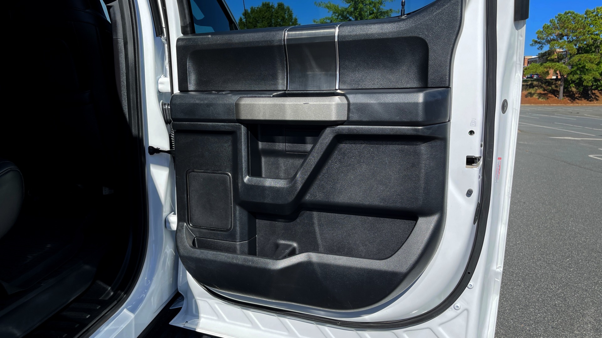 Used 2019 Ford F-150 RAPTOR 4X4 SUPERCREW / NAV / BLIS / B&O SND / REMOTE START / REARVIEW for sale Sold at Formula Imports in Charlotte NC 28227 63