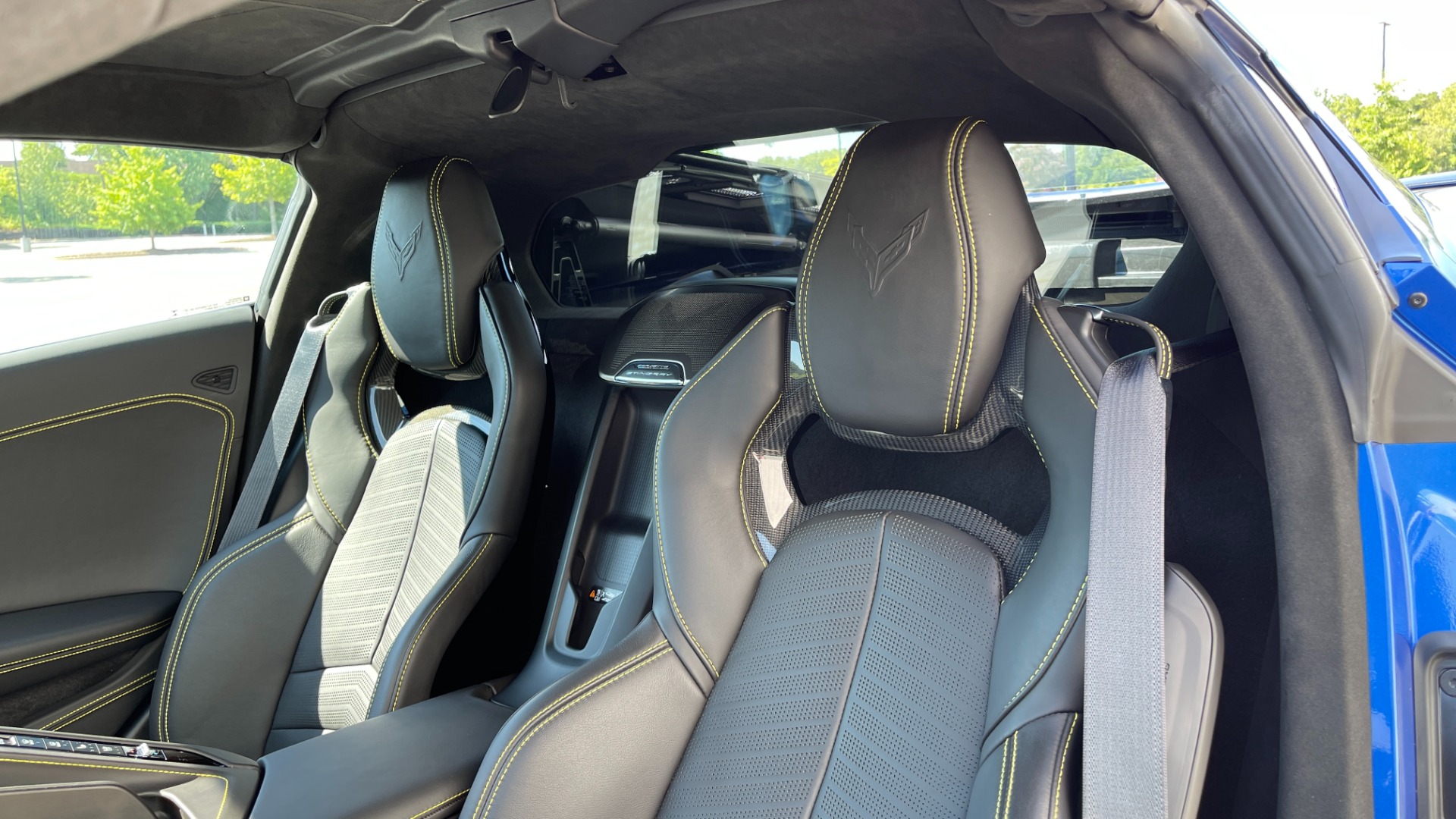Used 2021 Chevrolet CORVETTE STINGRAY 3LT COUPE / 8-SPD / PERF PKG / NAV / BOSE / REARVIEW for sale Sold at Formula Imports in Charlotte NC 28227 7