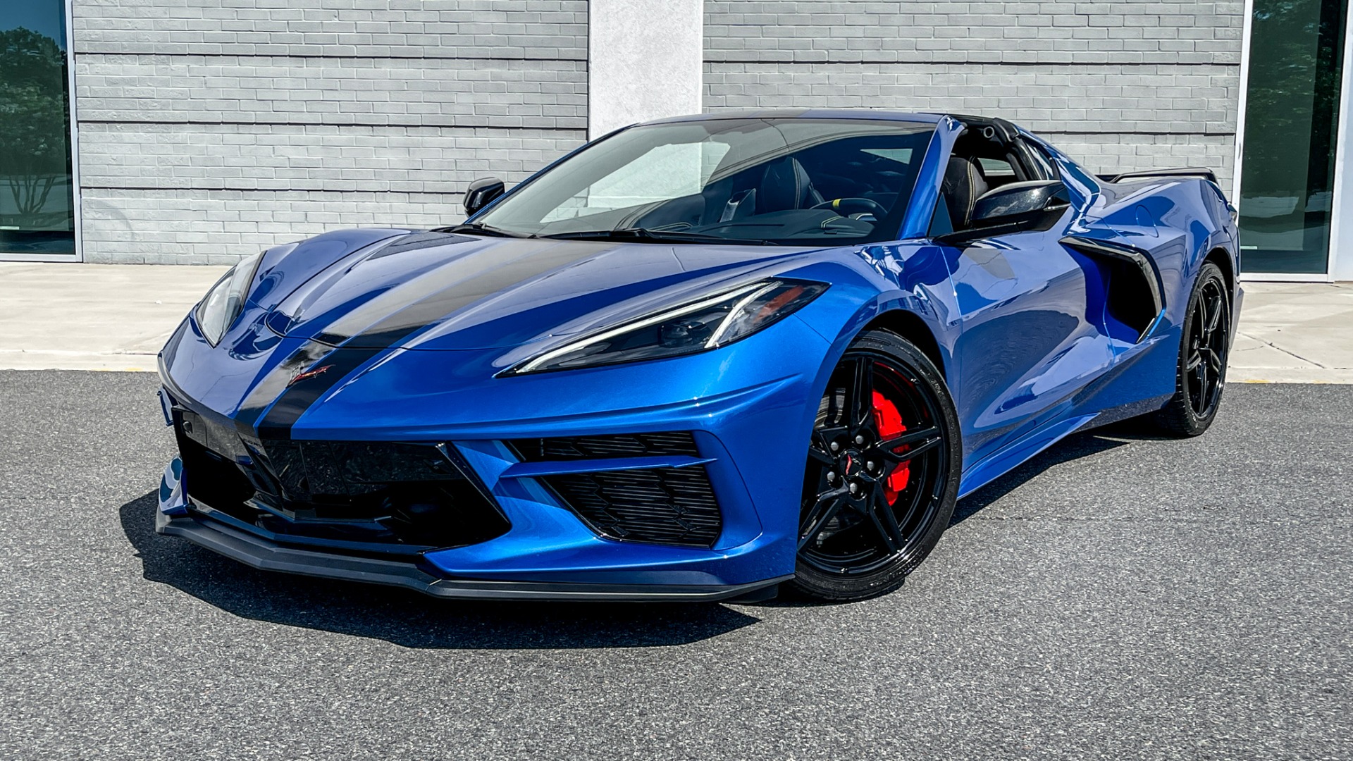 Used 2021 Chevrolet CORVETTE STINGRAY 3LT COUPE / 8-SPD / PERF PKG / NAV / BOSE / REARVIEW for sale Sold at Formula Imports in Charlotte NC 28227 1