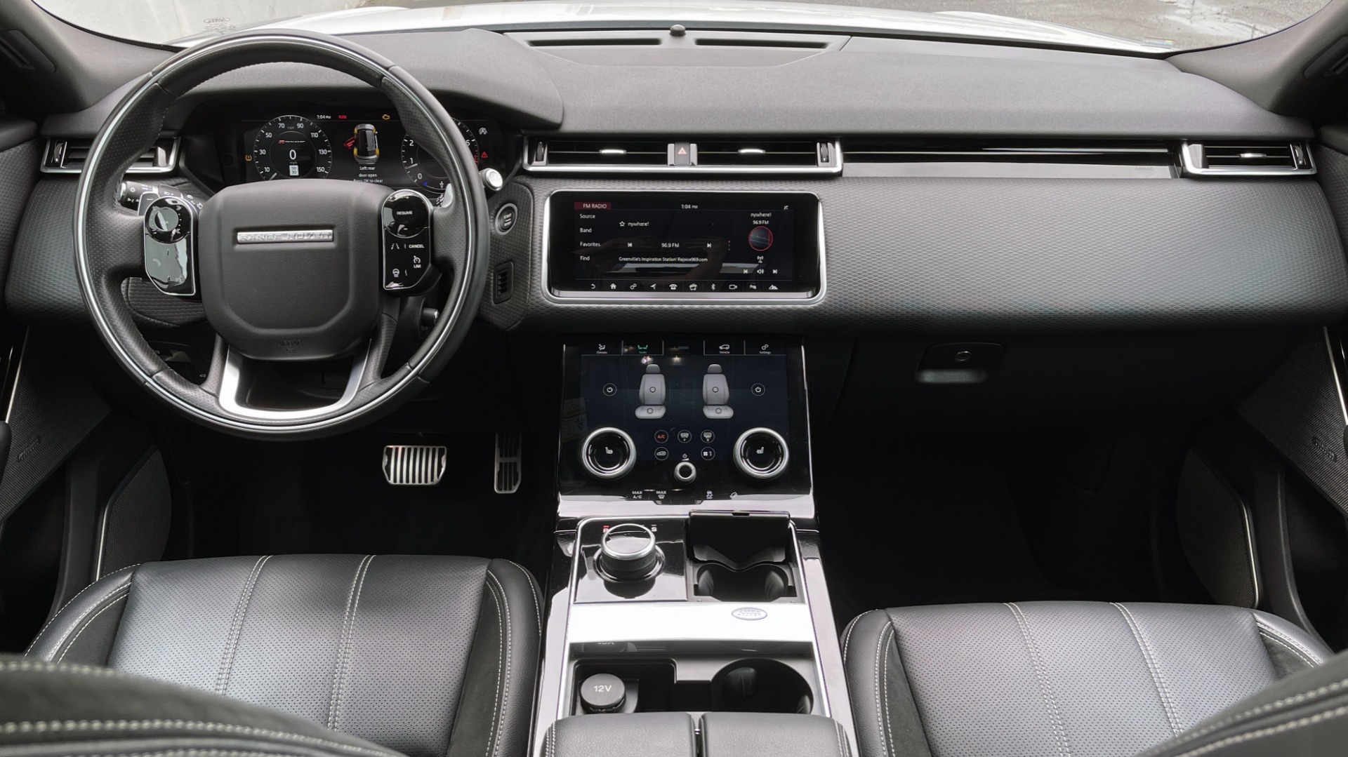 Used 2018 Land Rover RANGE ROVER VELAR R-DYNAMIC SE / NAV / PREM / MERIDIAN / SUNROOF / REARVIEW for sale Sold at Formula Imports in Charlotte NC 28227 55