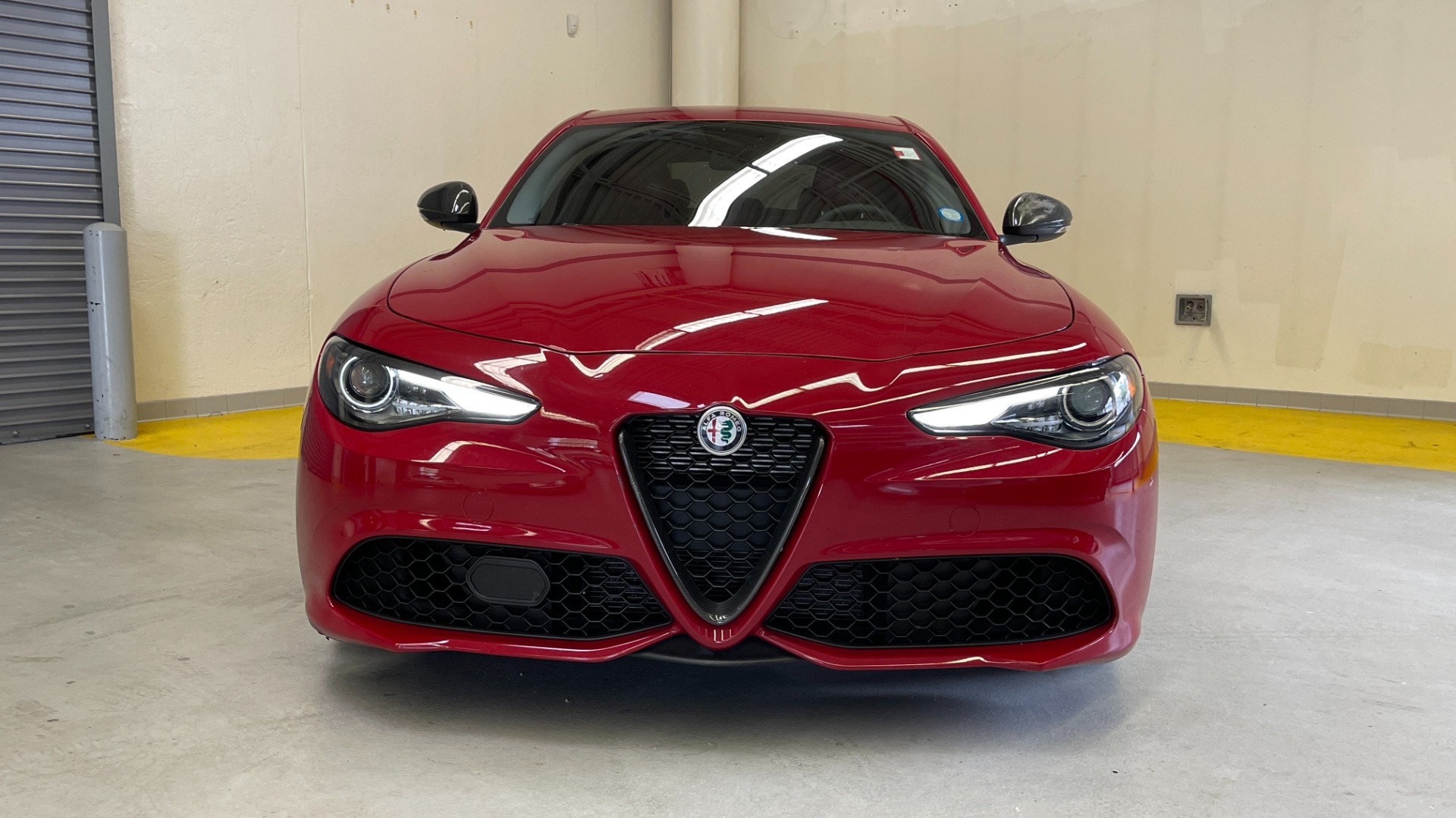 Used 2019 Alfa Romeo GIULIA SPORT 2.0L SEDAN / 8-SPD AUTO / KEYLESS-GO / REMOTE START / REARVIEW for sale Sold at Formula Imports in Charlotte NC 28227 12