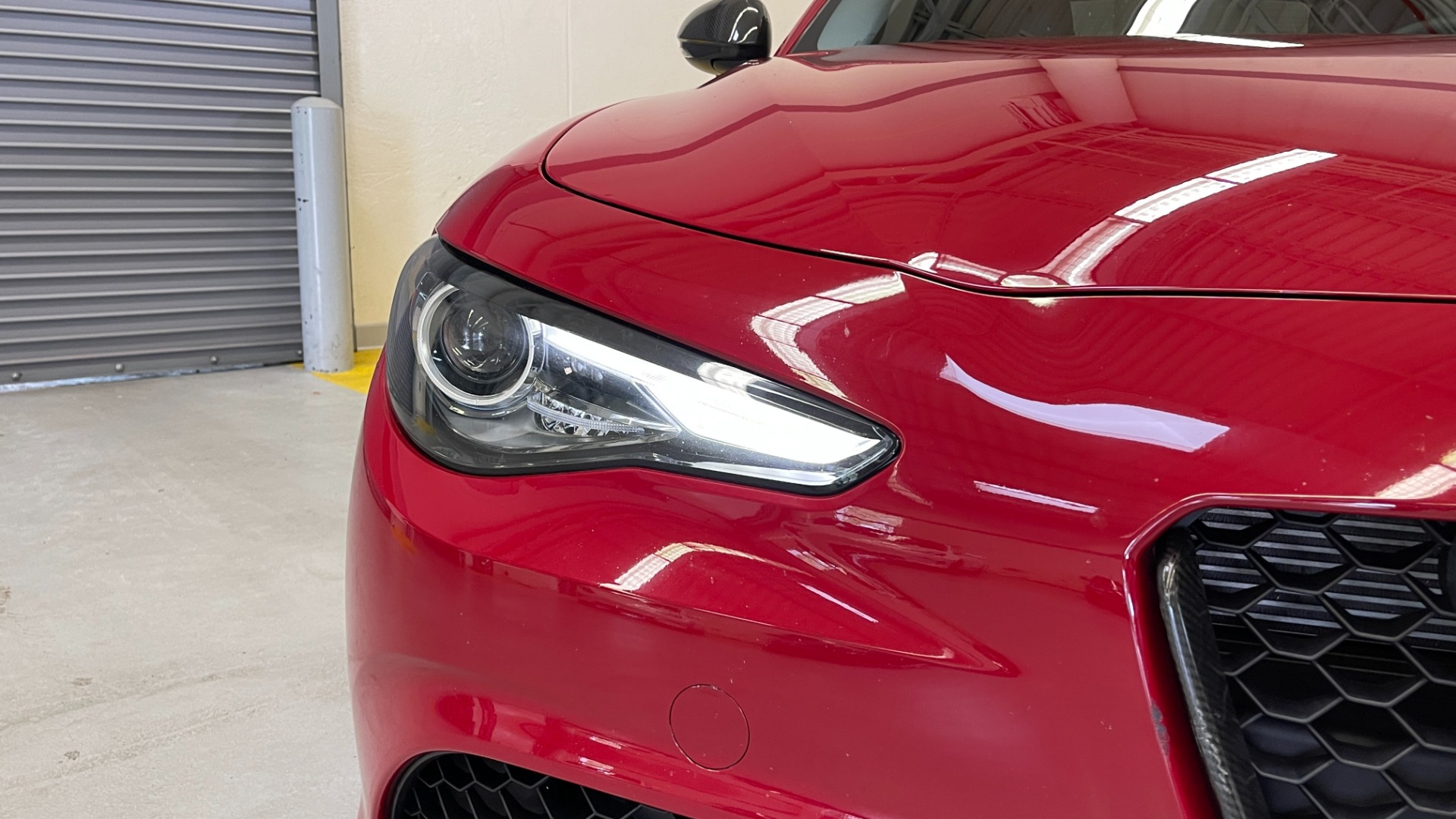 Used 2019 Alfa Romeo GIULIA SPORT 2.0L SEDAN / 8-SPD AUTO / KEYLESS-GO / REMOTE START / REARVIEW for sale Sold at Formula Imports in Charlotte NC 28227 13