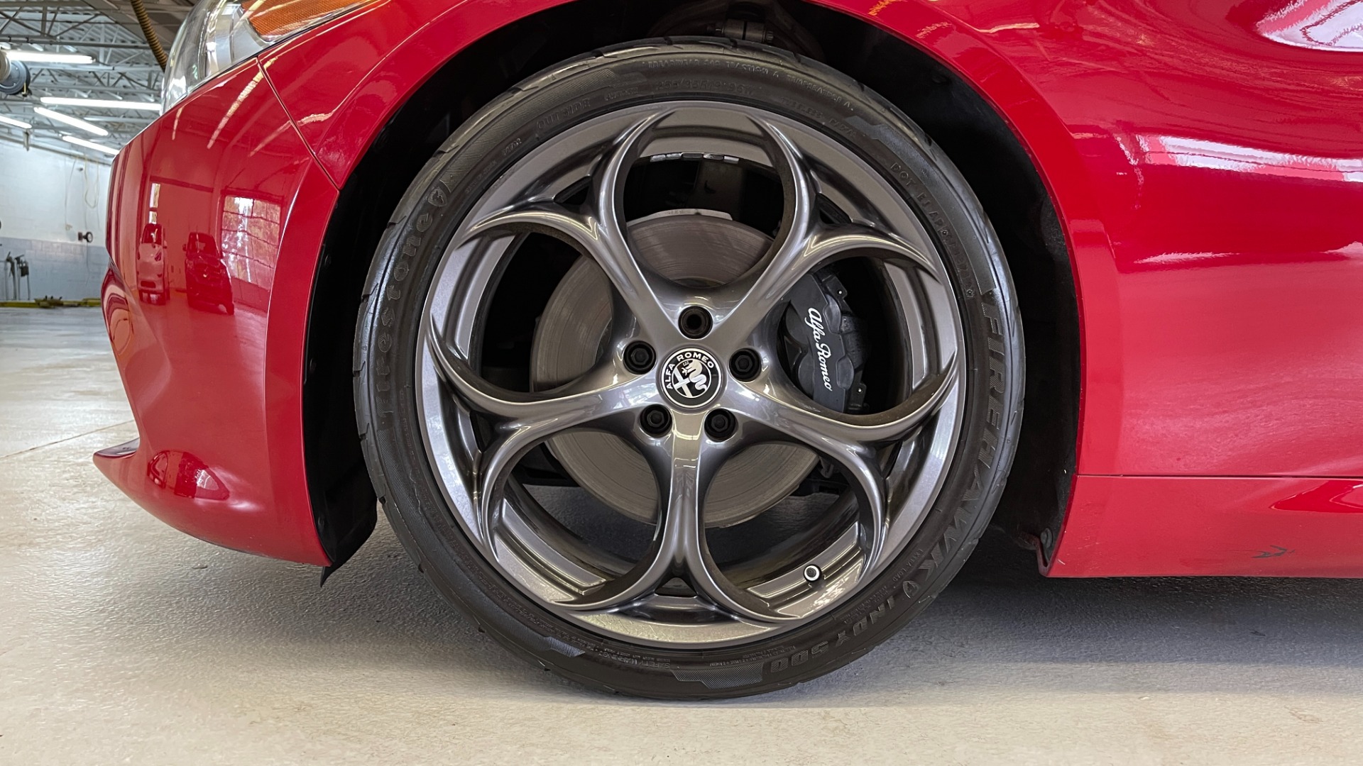 Used 2019 Alfa Romeo GIULIA SPORT 2.0L SEDAN / 8-SPD AUTO / KEYLESS-GO / REMOTE START / REARVIEW for sale Sold at Formula Imports in Charlotte NC 28227 54