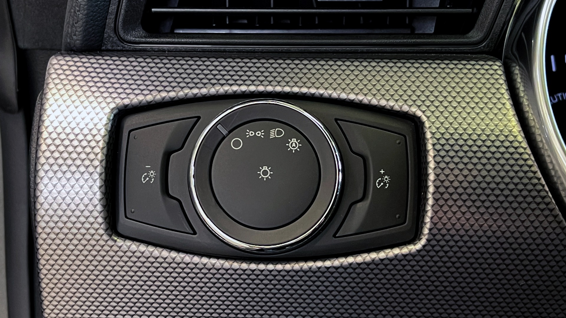 Used 2019 Ford Mustang EcoBoost for sale Sold at Formula Imports in Charlotte NC 28227 37