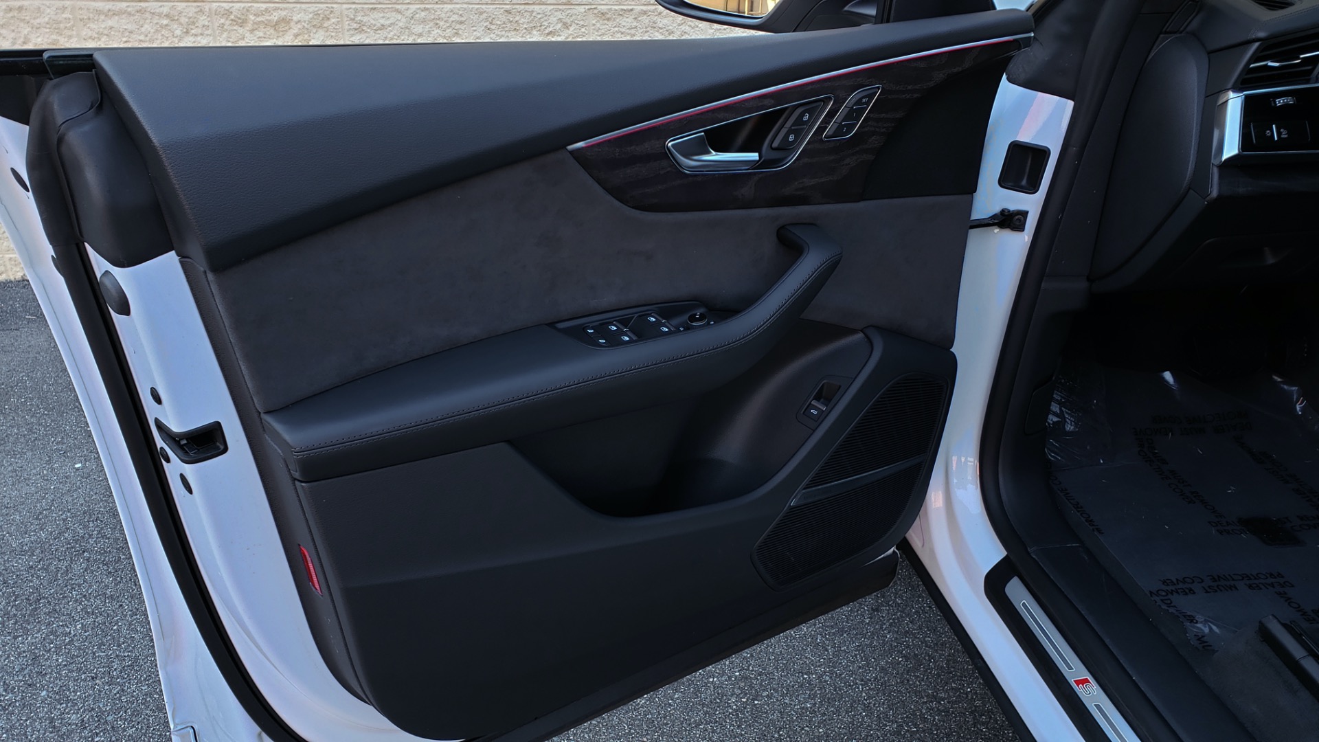 Used 2019 Audi Q8 PRESTIGE S-LINE / LUX PKG / ADAPT CHASSIS / YEAR ONE / CLD WTHR for sale Sold at Formula Imports in Charlotte NC 28227 46