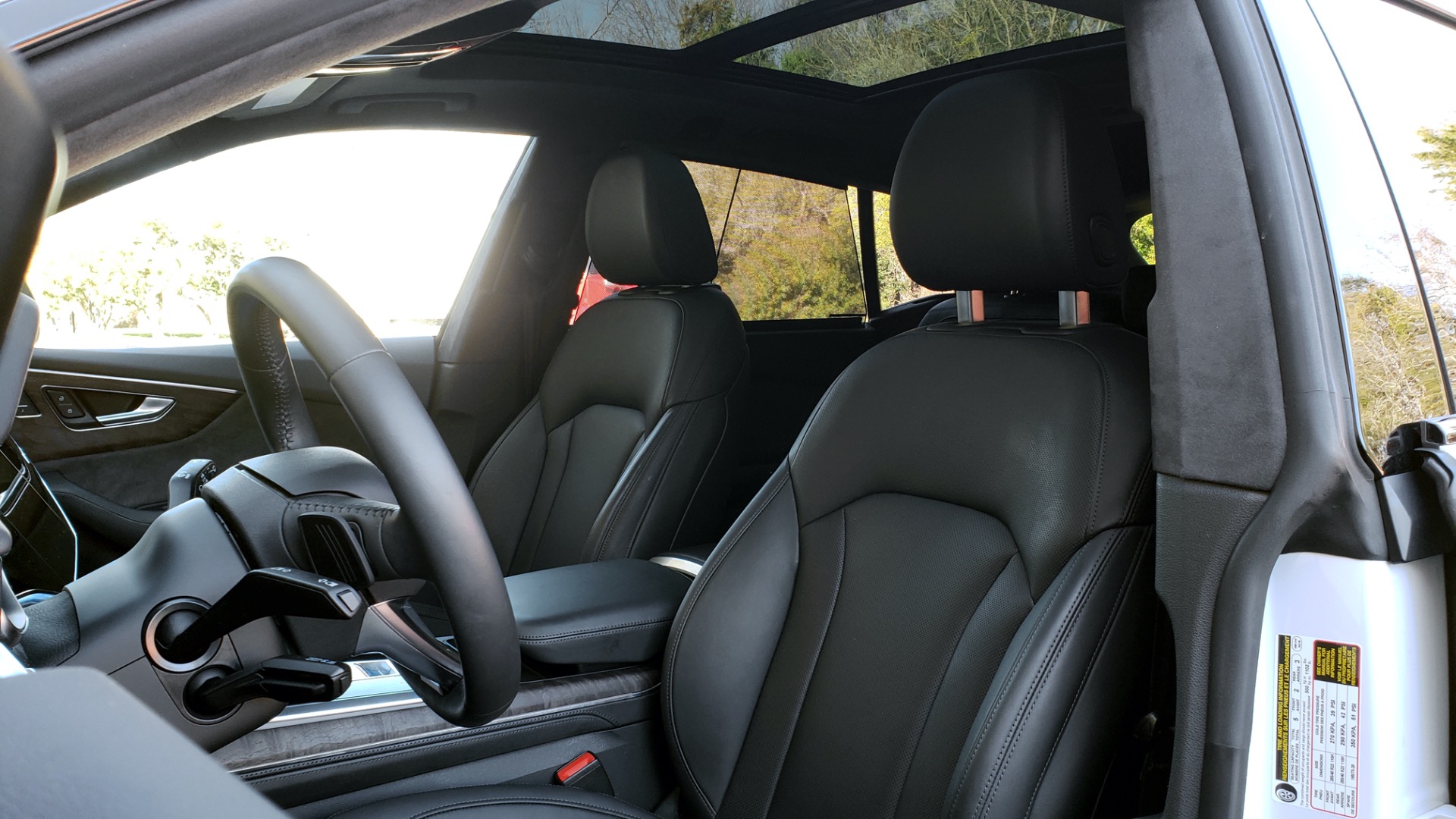 Used 2019 Audi Q8 PRESTIGE S-LINE / LUX PKG / ADAPT CHASSIS / YEAR ONE / CLD WTHR for sale Sold at Formula Imports in Charlotte NC 28227 52