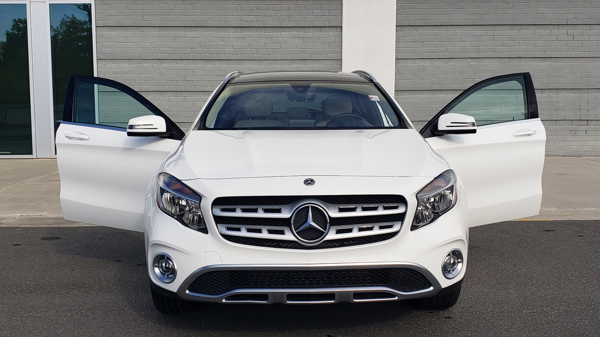 Used 2018 Mercedes-Benz GLA 250 SUV / PANO-ROOF / HTD STS / BSA / APPLE CARPLAY / REARVIEW for sale Sold at Formula Imports in Charlotte NC 28227 22