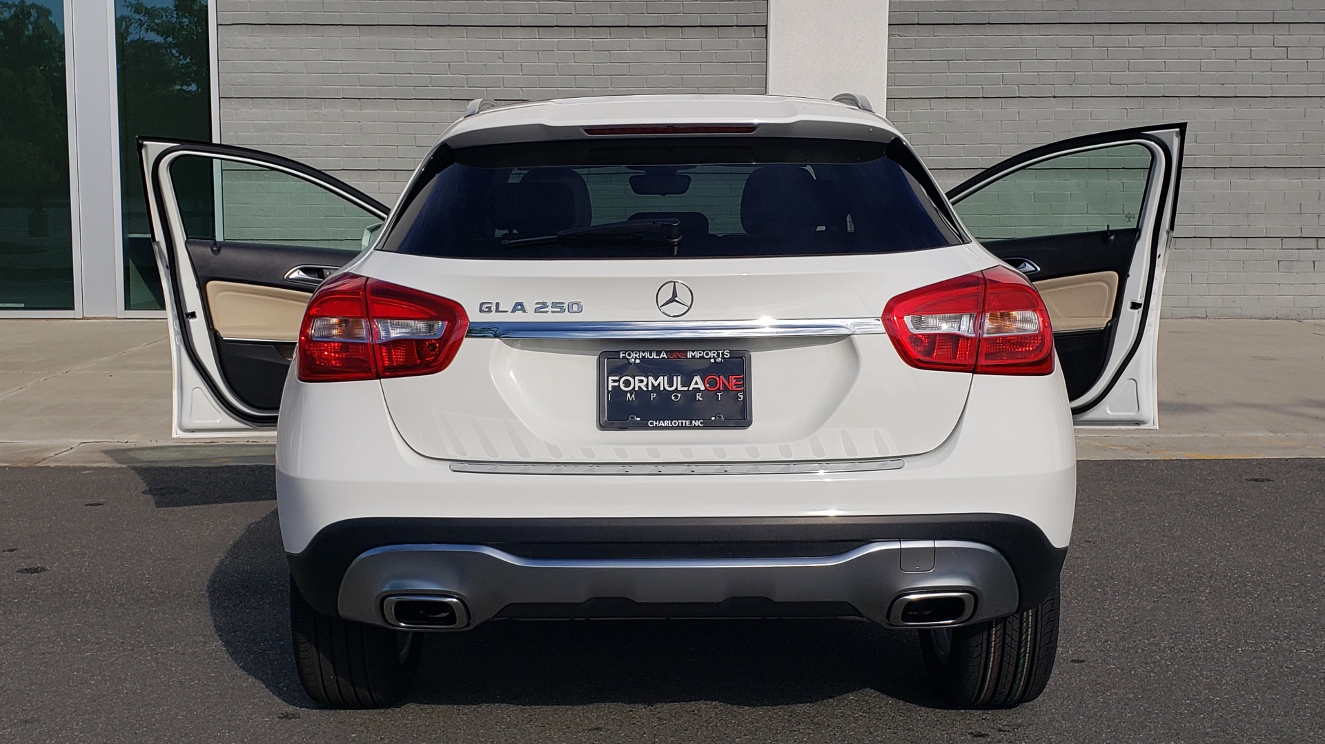 Used 2018 Mercedes-Benz GLA 250 SUV / PANO-ROOF / HTD STS / BSA / APPLE CARPLAY / REARVIEW for sale Sold at Formula Imports in Charlotte NC 28227 30
