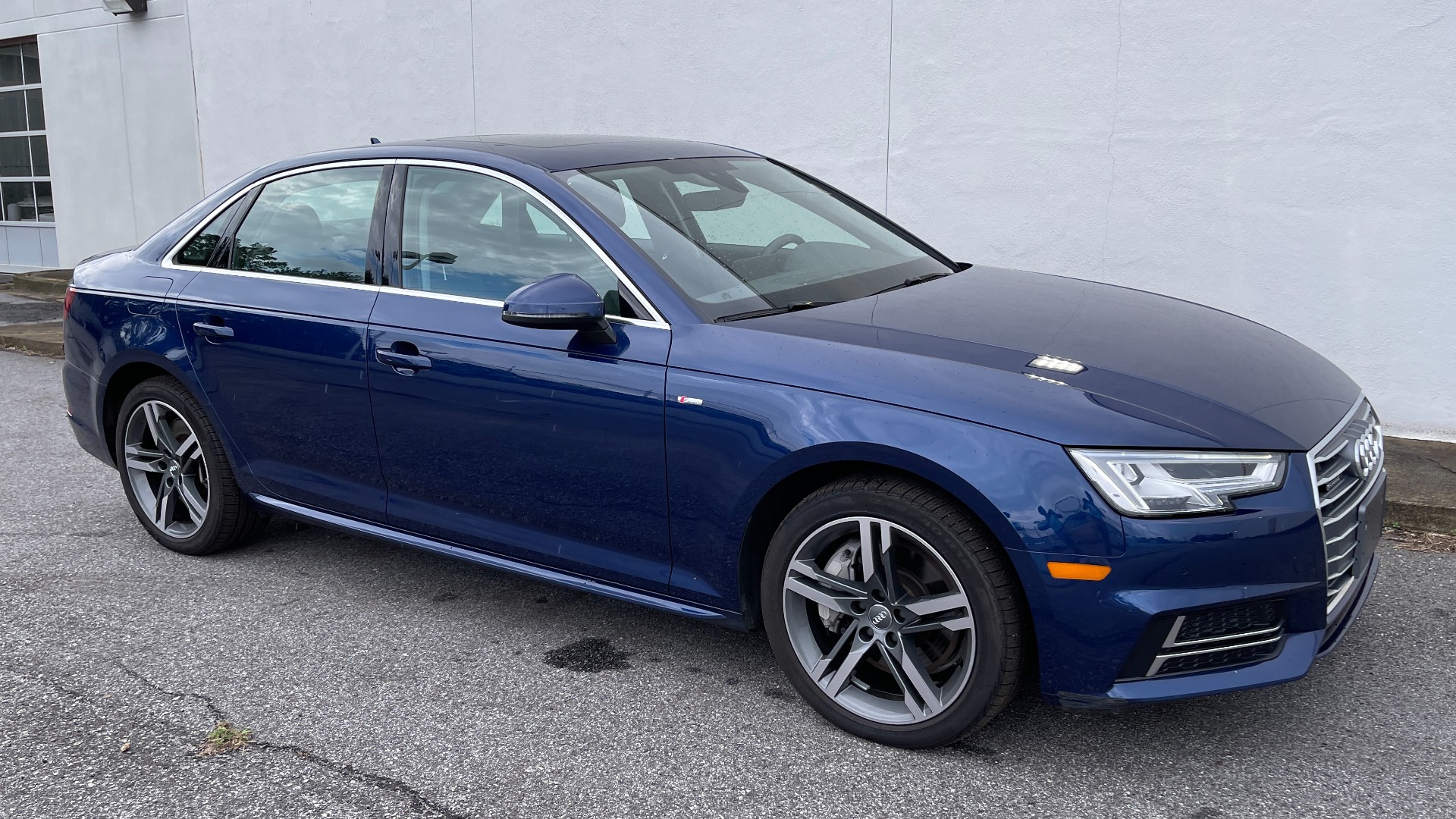 Used 2018 Audi A4 PREMIUM PLUS 2.0T / SUNROOF / CLD WTHR / B&O SND / REARVIEW for sale Sold at Formula Imports in Charlotte NC 28227 5
