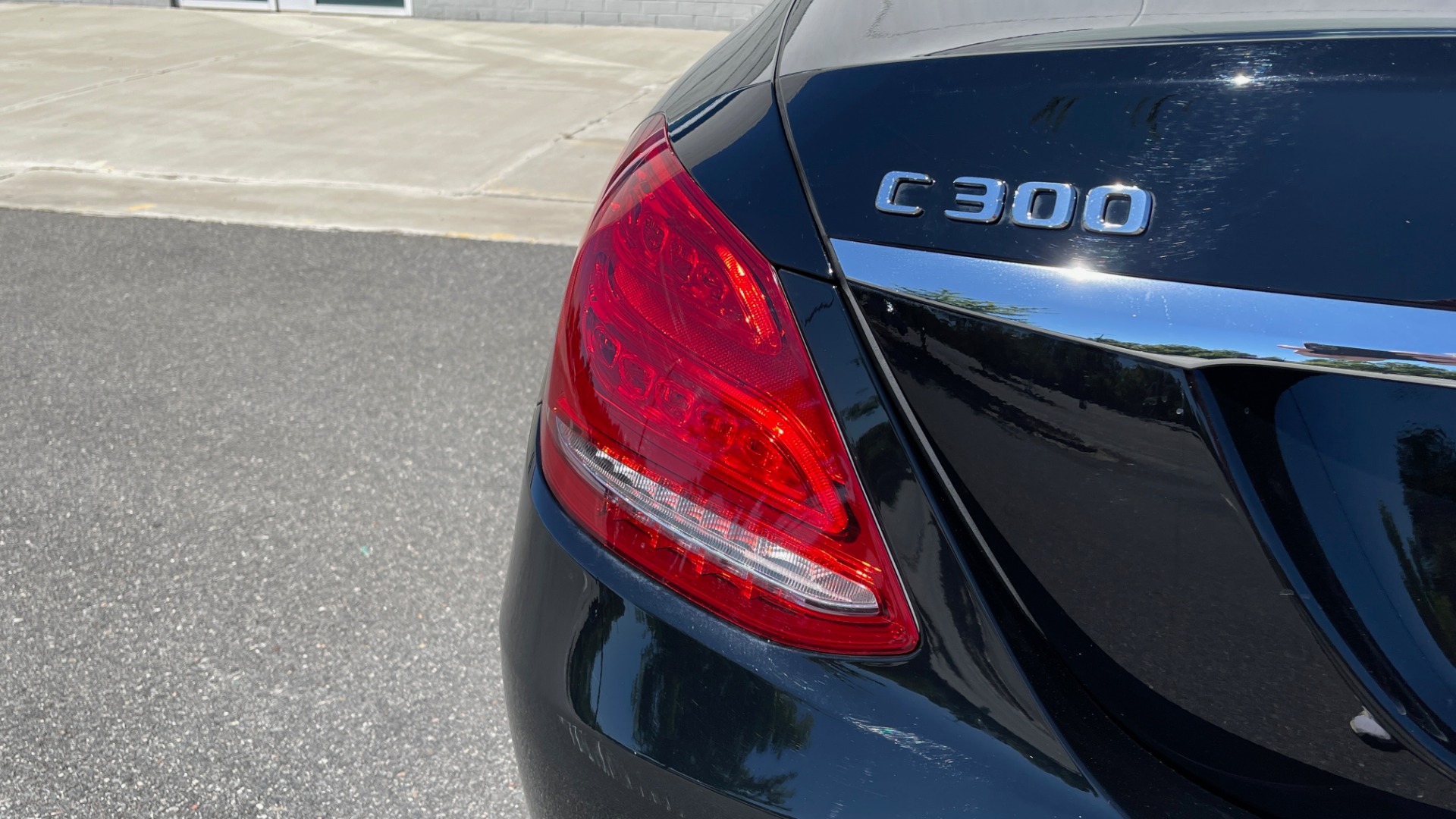 Used 2018 Mercedes-Benz C-CLASS C 300 PREMIUM / APPLE CARPLAY / SUNROOF / REARVIEW for sale Sold at Formula Imports in Charlotte NC 28227 21