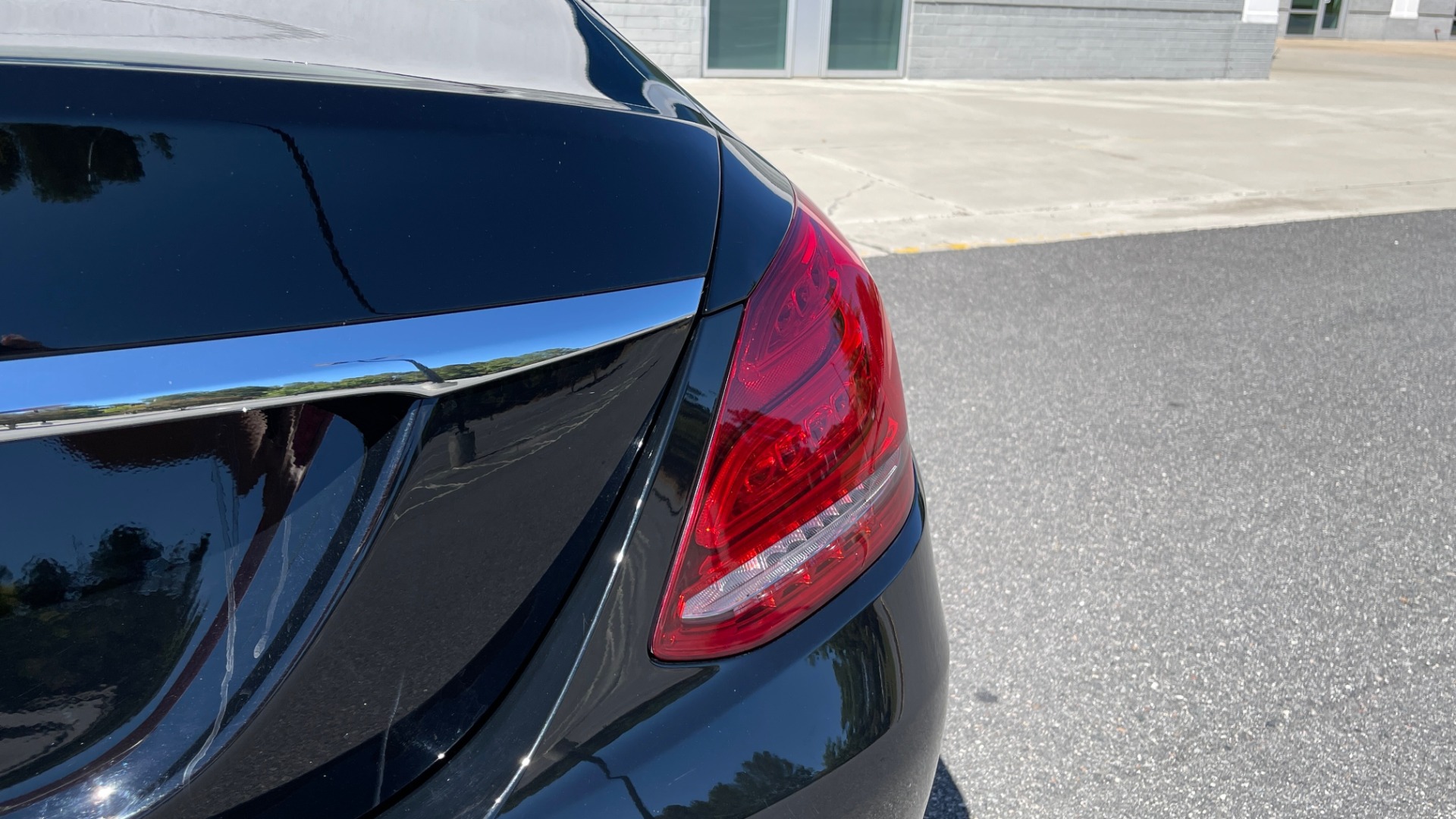 Used 2018 Mercedes-Benz C-CLASS C 300 PREMIUM / APPLE CARPLAY / SUNROOF / REARVIEW for sale Sold at Formula Imports in Charlotte NC 28227 22