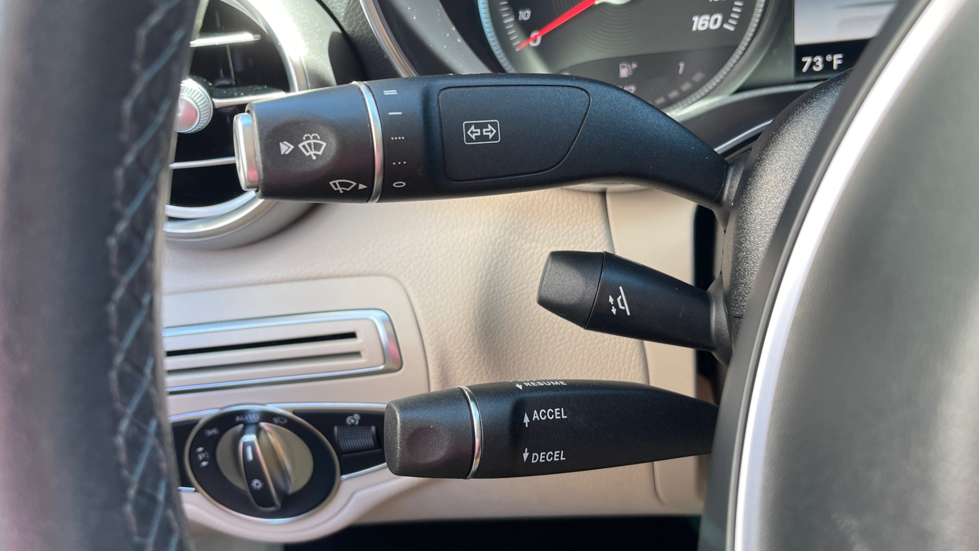 Used 2018 Mercedes-Benz C-CLASS C 300 PREMIUM / APPLE CARPLAY / SUNROOF / REARVIEW for sale Sold at Formula Imports in Charlotte NC 28227 32